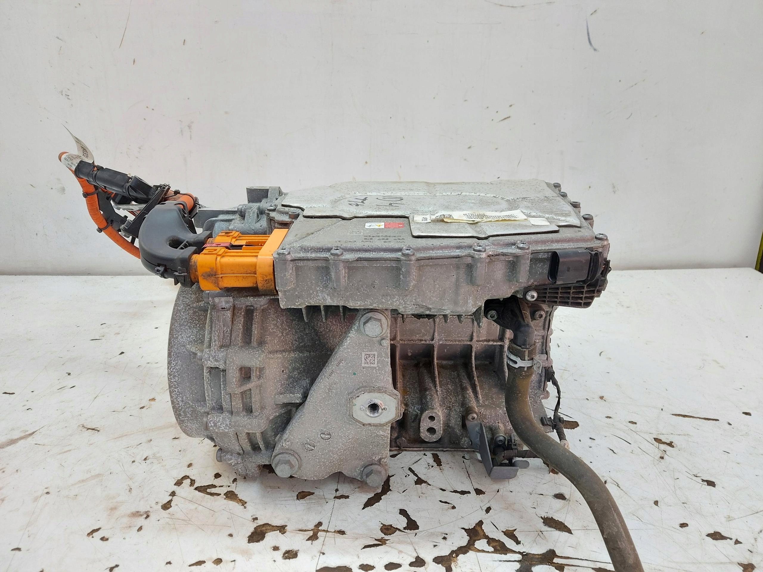VW ID4 11A , 2024r SUV 5D engine electrical rear part 0ET901131R