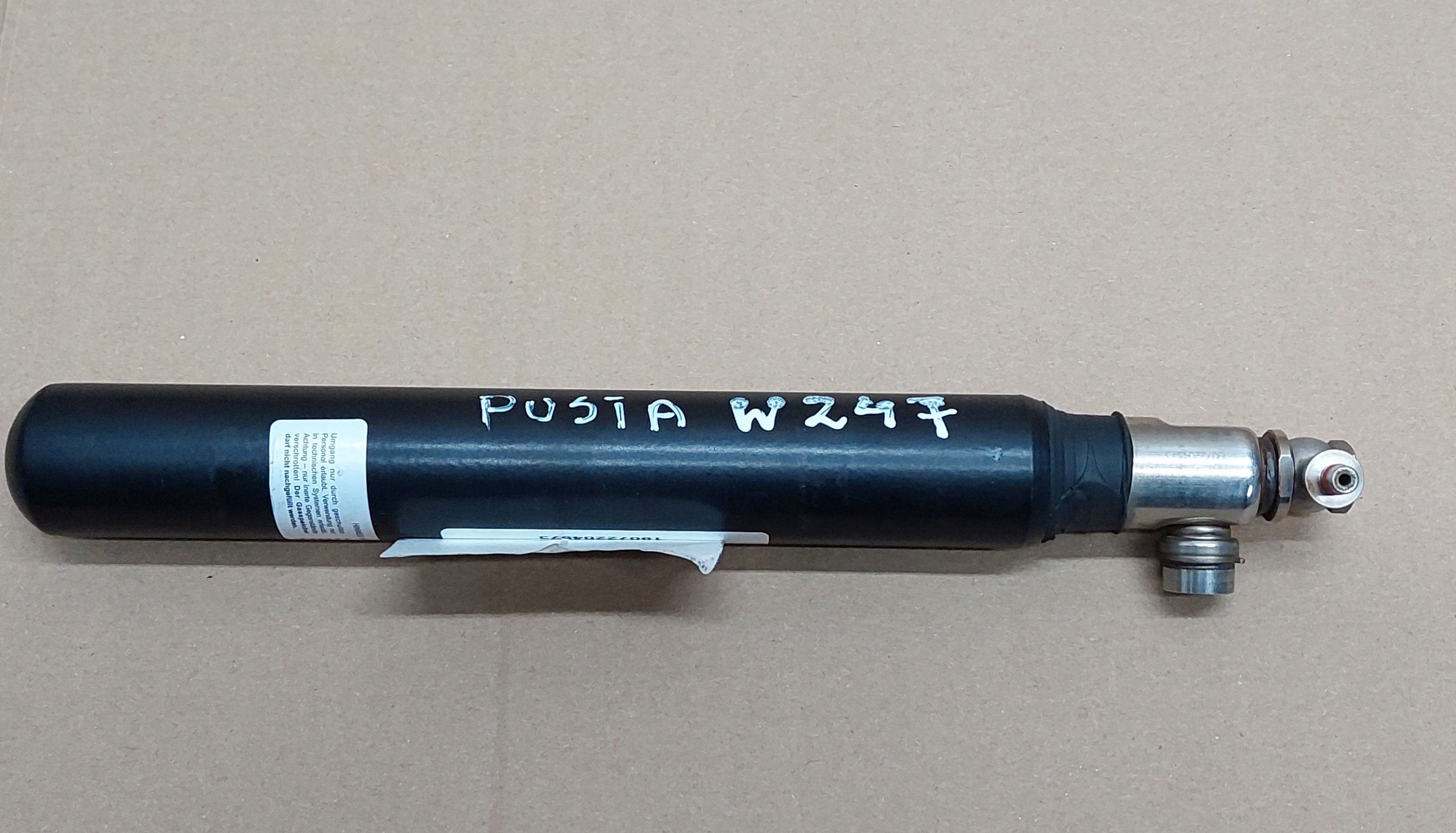 1778683000 - Огнетушитель Mercedes W247 пустой