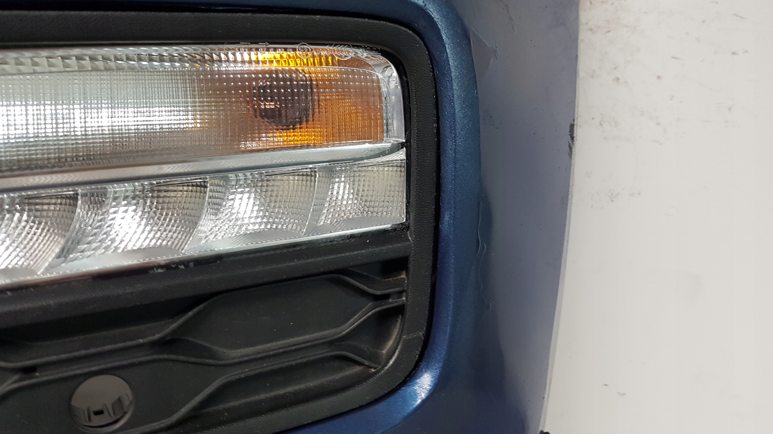 VW T-ROC TROC 2017 - bumper front 8193