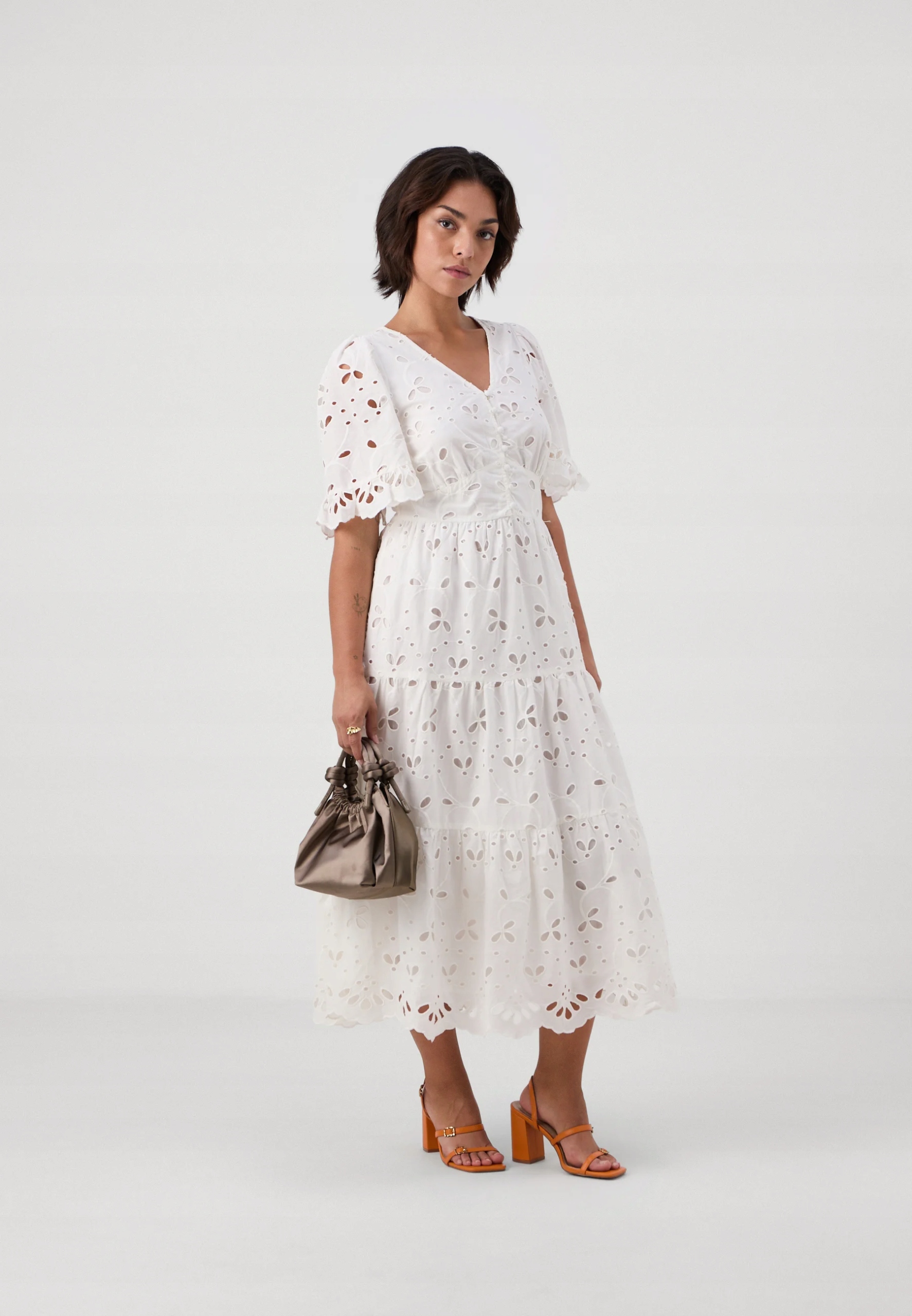 Šaty midi bílá boho Y.a.s M