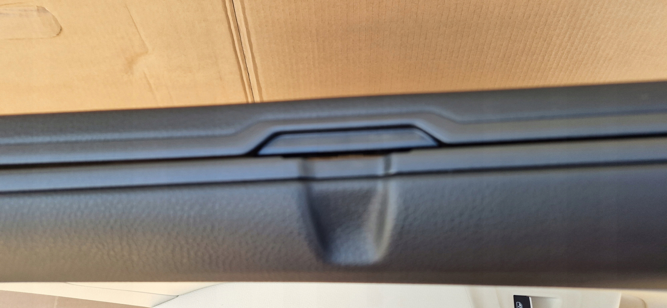 side PASSAT B8 sedan FULL leather blinds rear part left