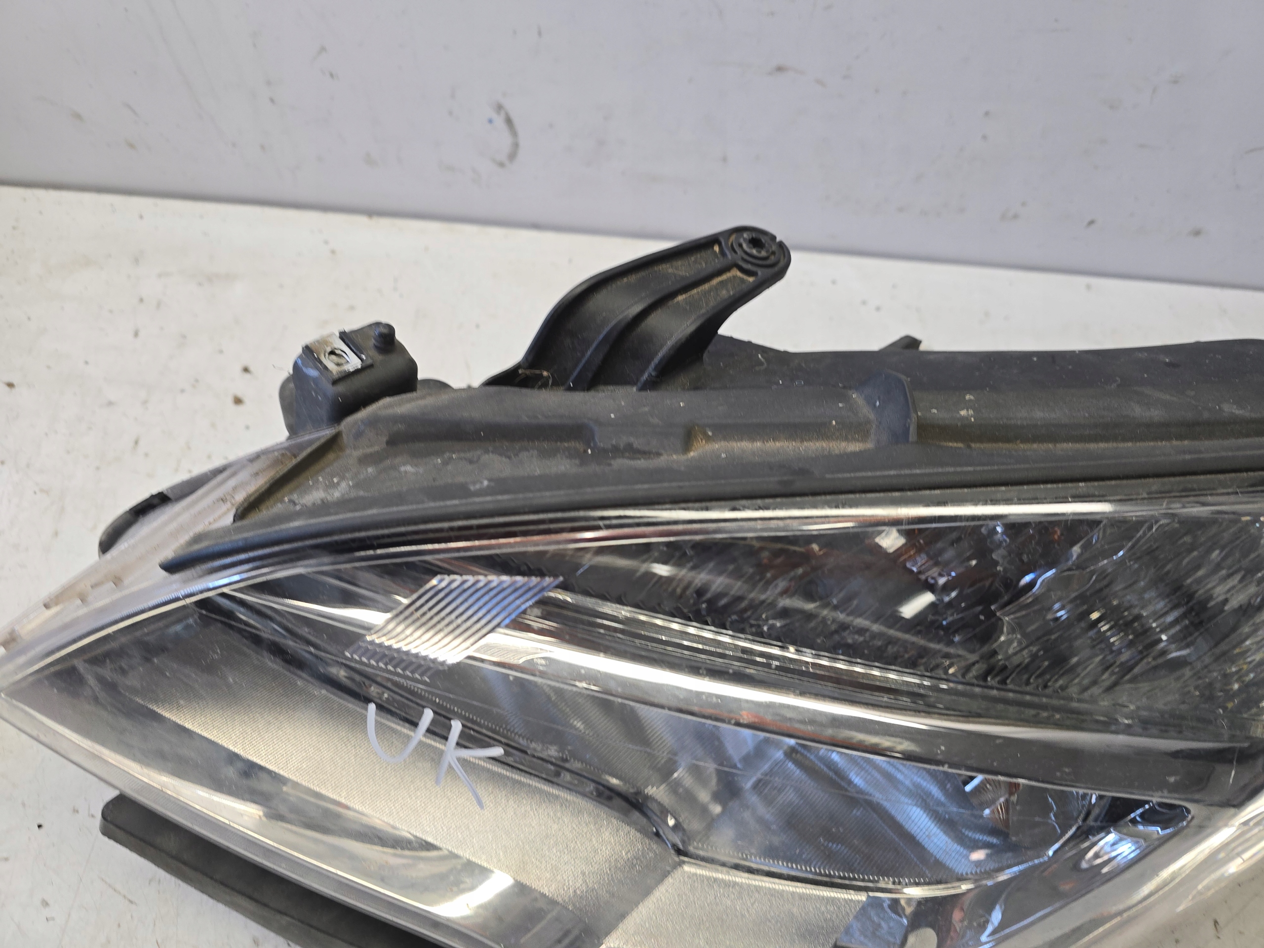 OPEL MOKKA REFLEKTOR light left front left front ZWYKLA JASNA ANGLIK UK
