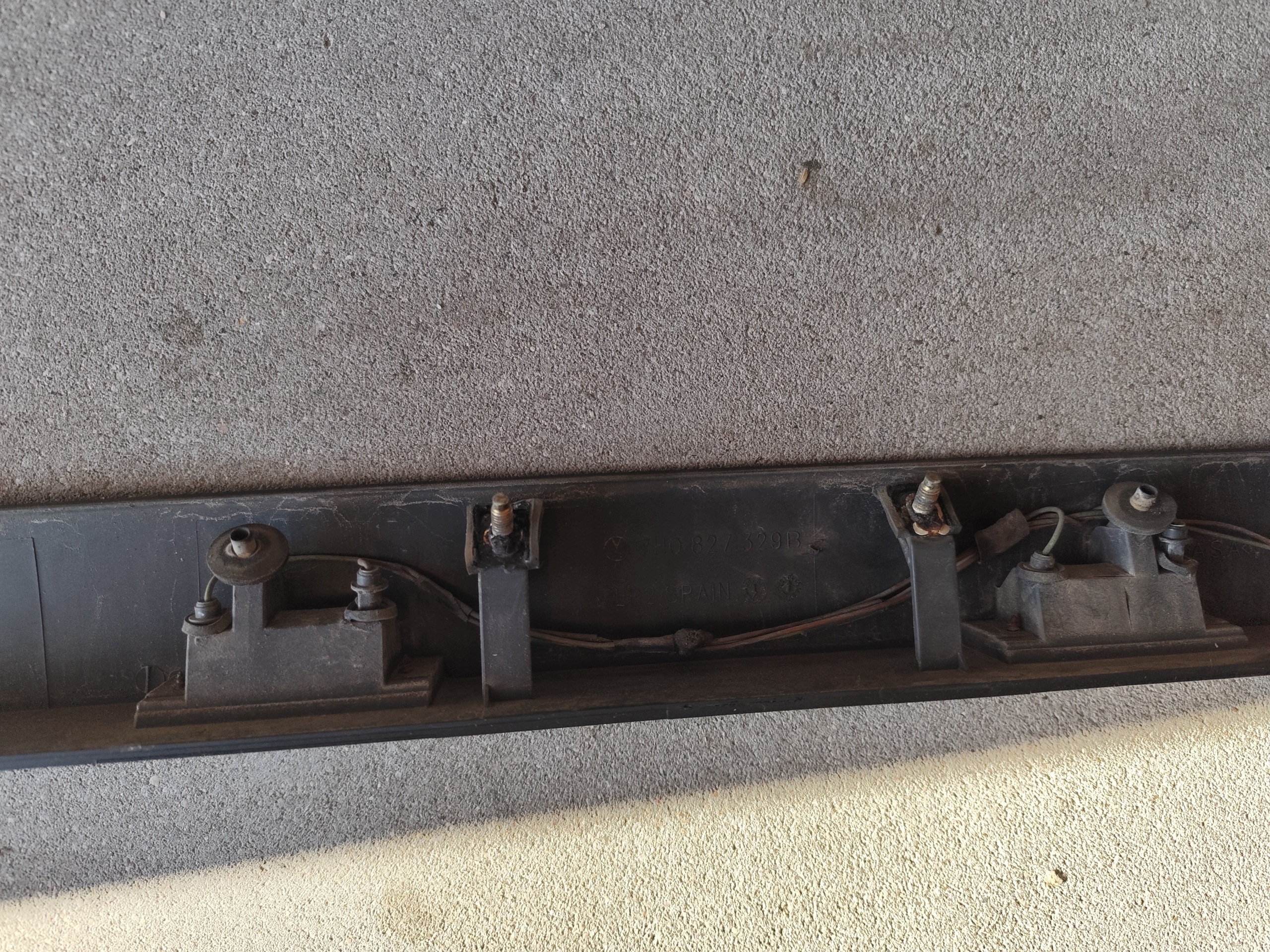 VW T5 cap moulding number plate light do bonnet/ trunk door