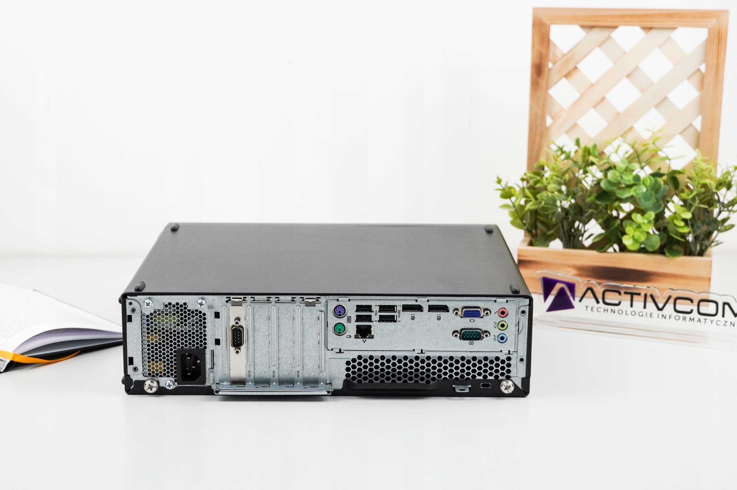 Stacjonarny zestaw komputerowy PC Lenovo M725s AMD 16GB 240SSD W10/W11+22" Kod producenta ZESTAW M725s MONITOR 22