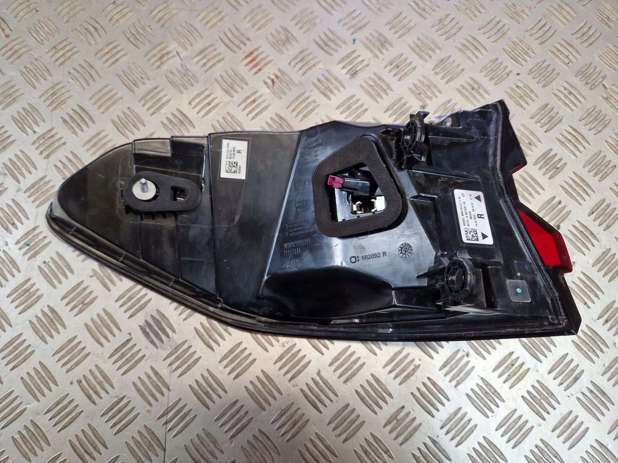 licht hinten links oder rechts NAROZNA BMW 5 G31 LIFT 2020R->
