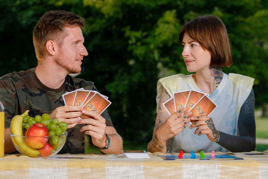 DIXIT RODZINNA GRA PLANSZOWA REBEL Nazwa Dixit