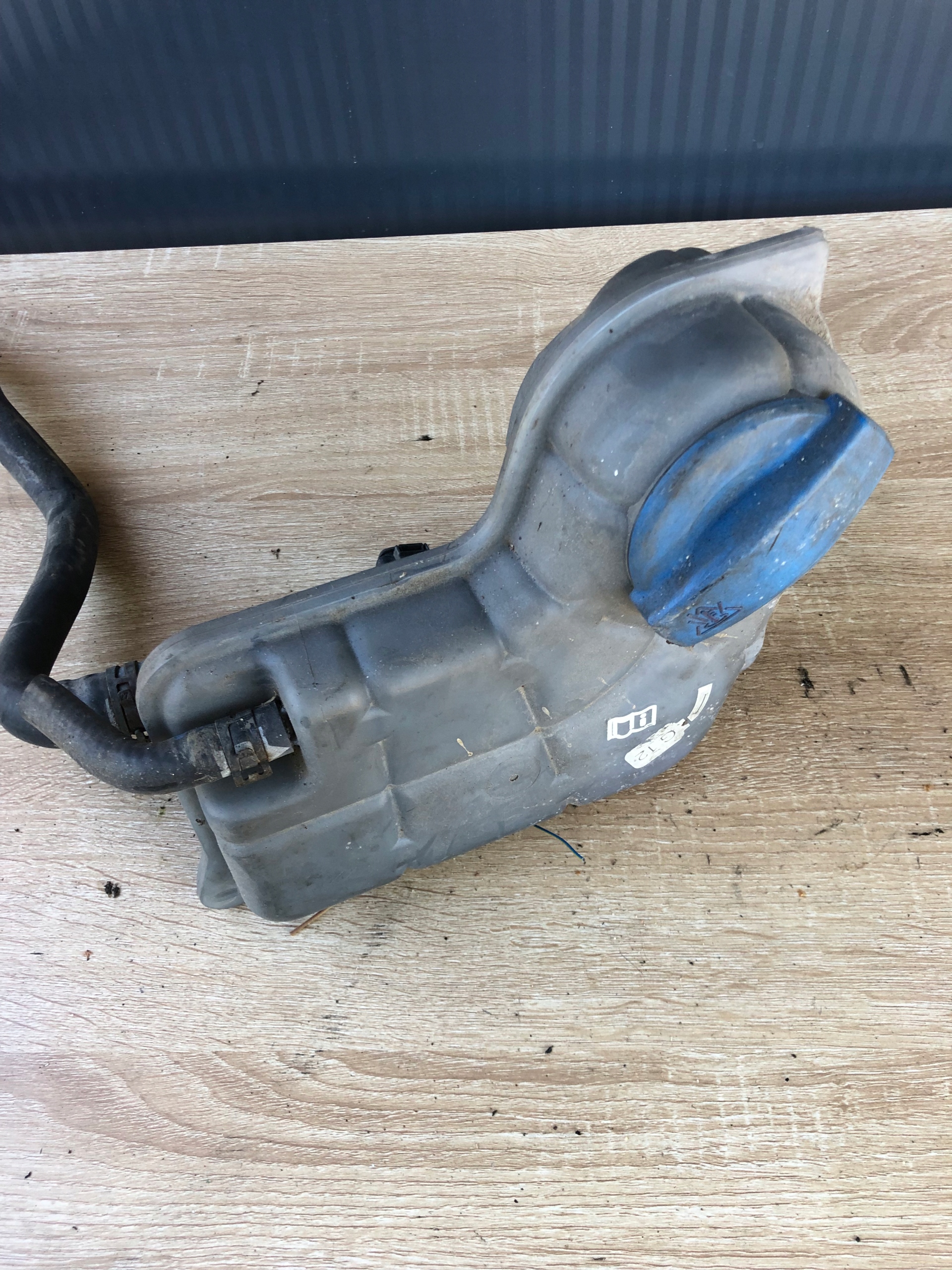 water tank AUDI A4 B6 B7 8E0121403