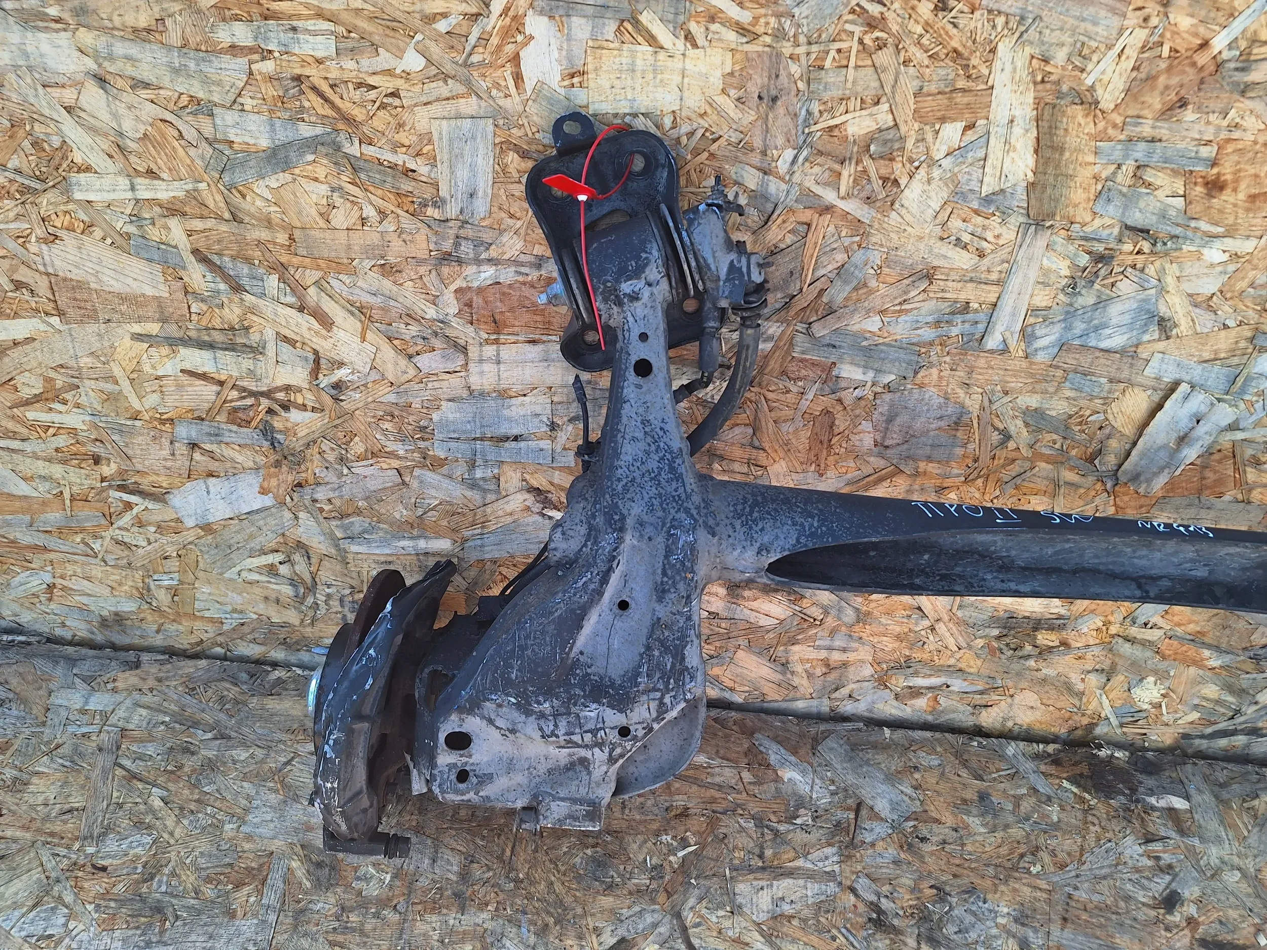 Oś tył fiat Tipo Kombi 15- Numer katalogowy części AVN12601