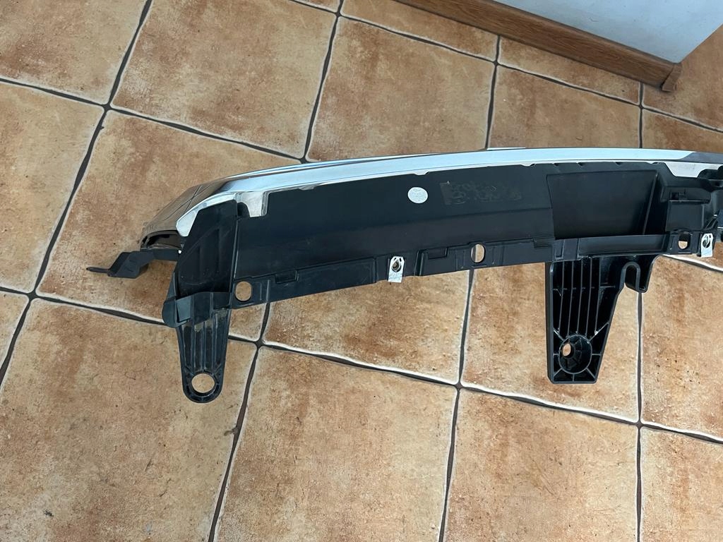 GRILL ATRAPA PRZÓD ORYGINAŁ DODGE RAM V 2019- Typ samochodu Samochody osobowe