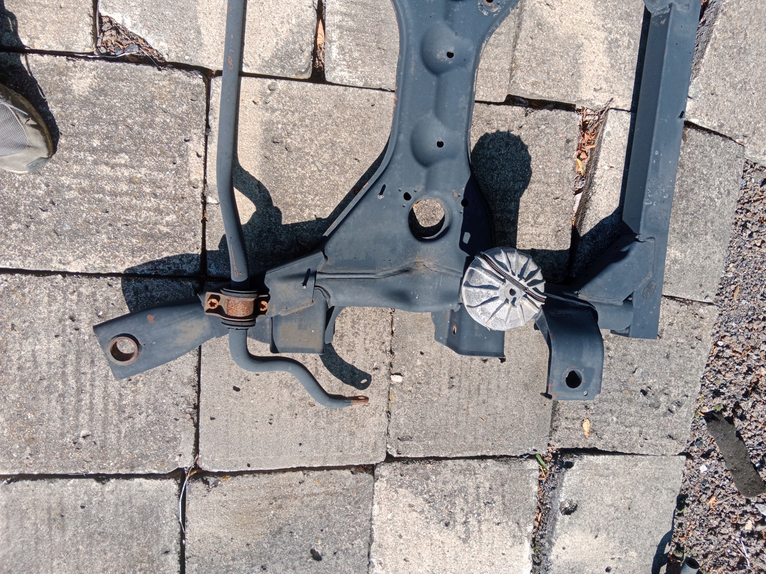 axle beam subframe MERCEDES VITO W639