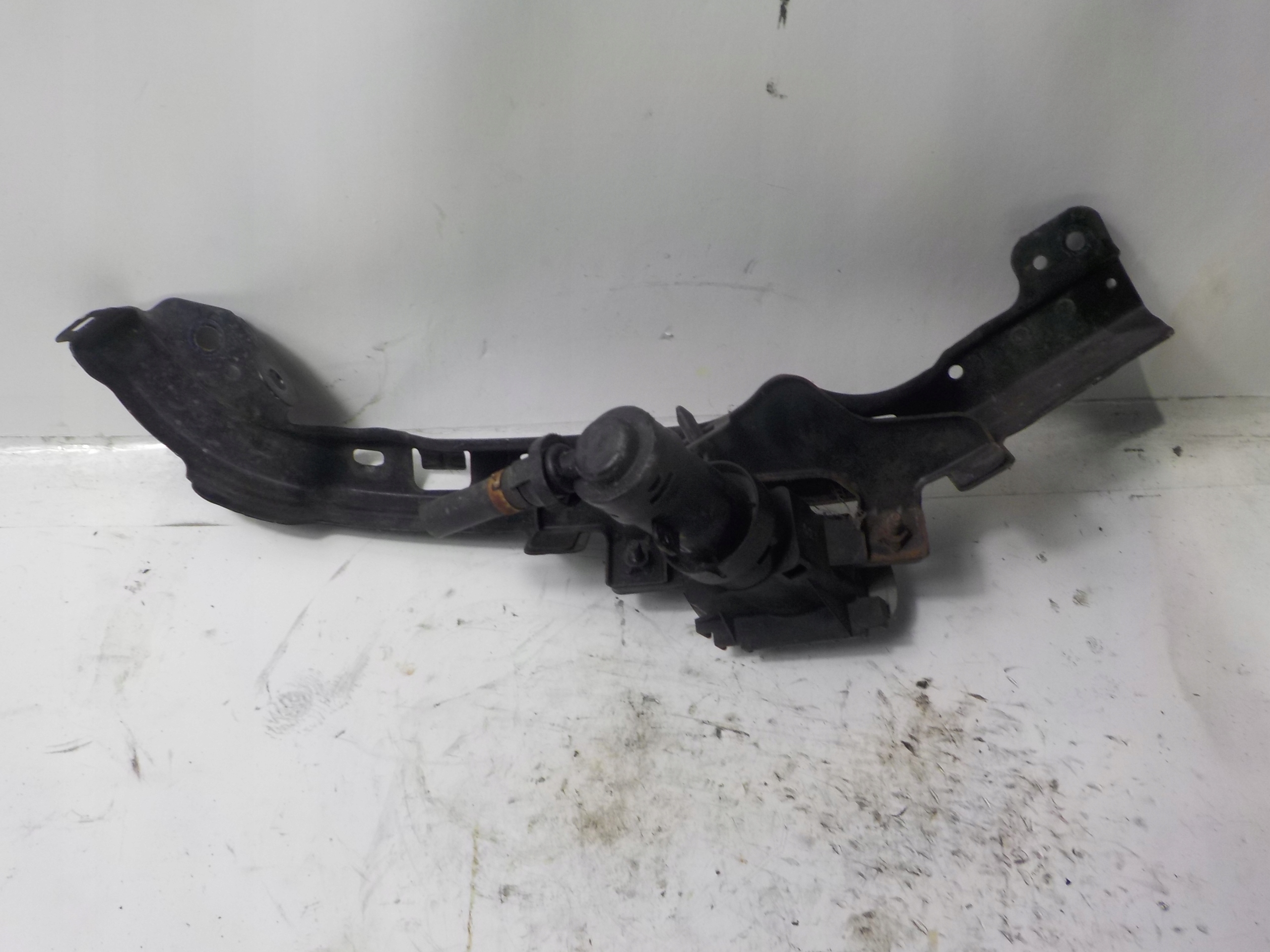 SUBARU FORESTER II SG LIFT moulding below LAMPE left