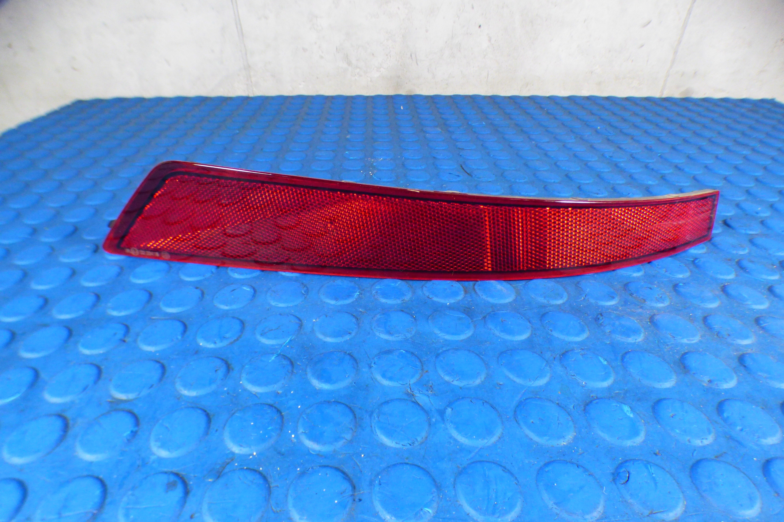 odblask left rear part 565945105B original st.BDB SKODA KODIAQ