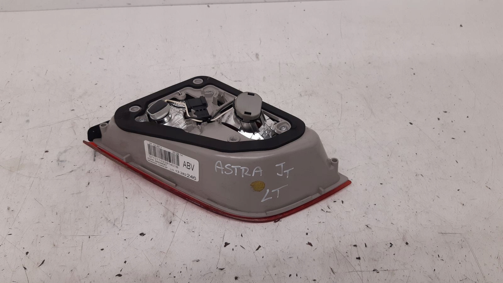 light rear part rear left to the bonnet Opel Astra J 1,7 CDTI
