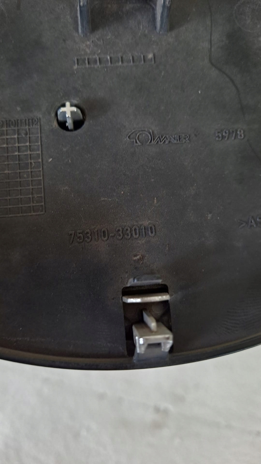 EMBLEMAT ZNACZEK TOYOTA PRIUS III Marka Toyota