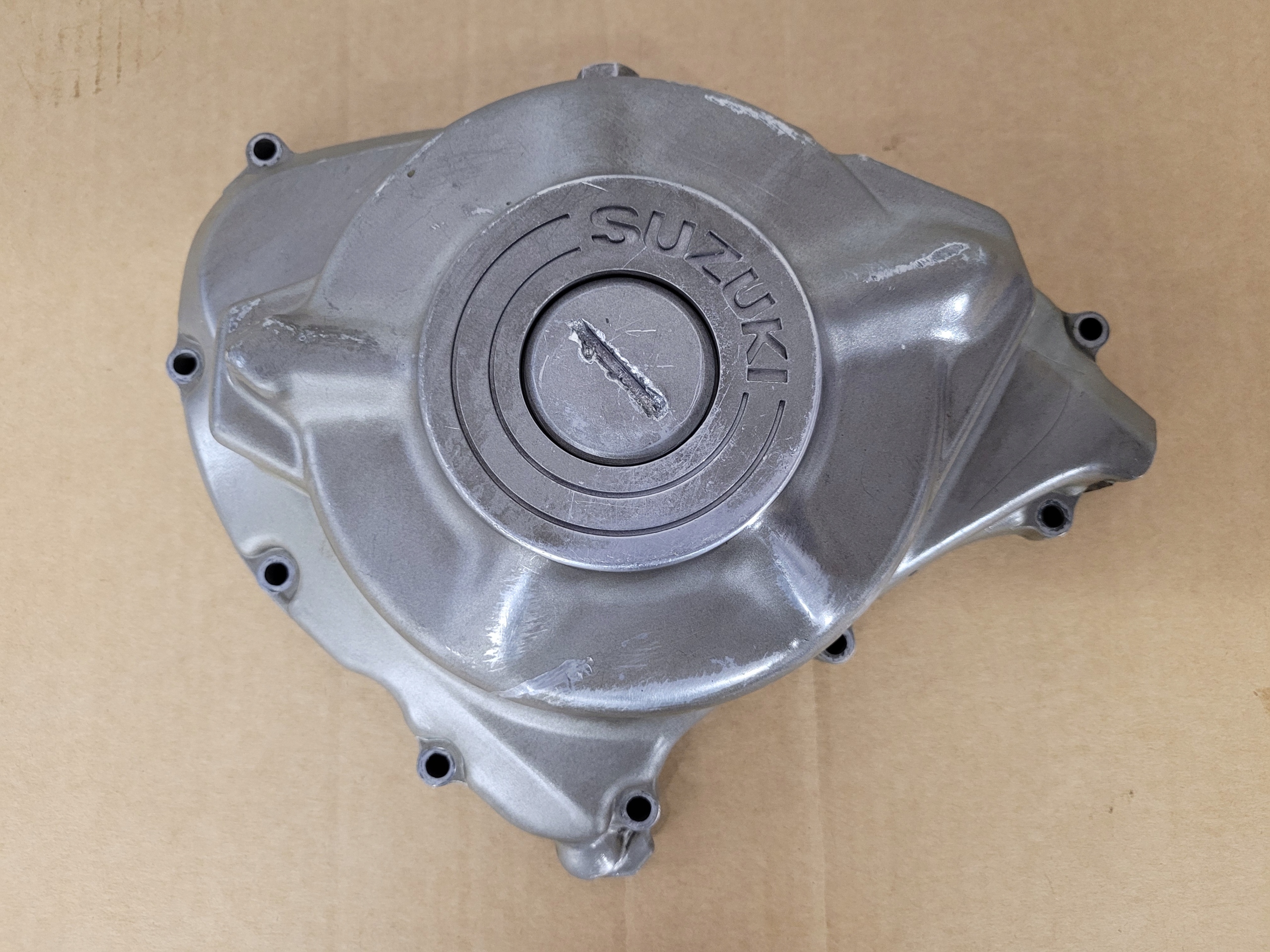 Suzuki7812111110 - Suzuki DR 600 крышка генератора