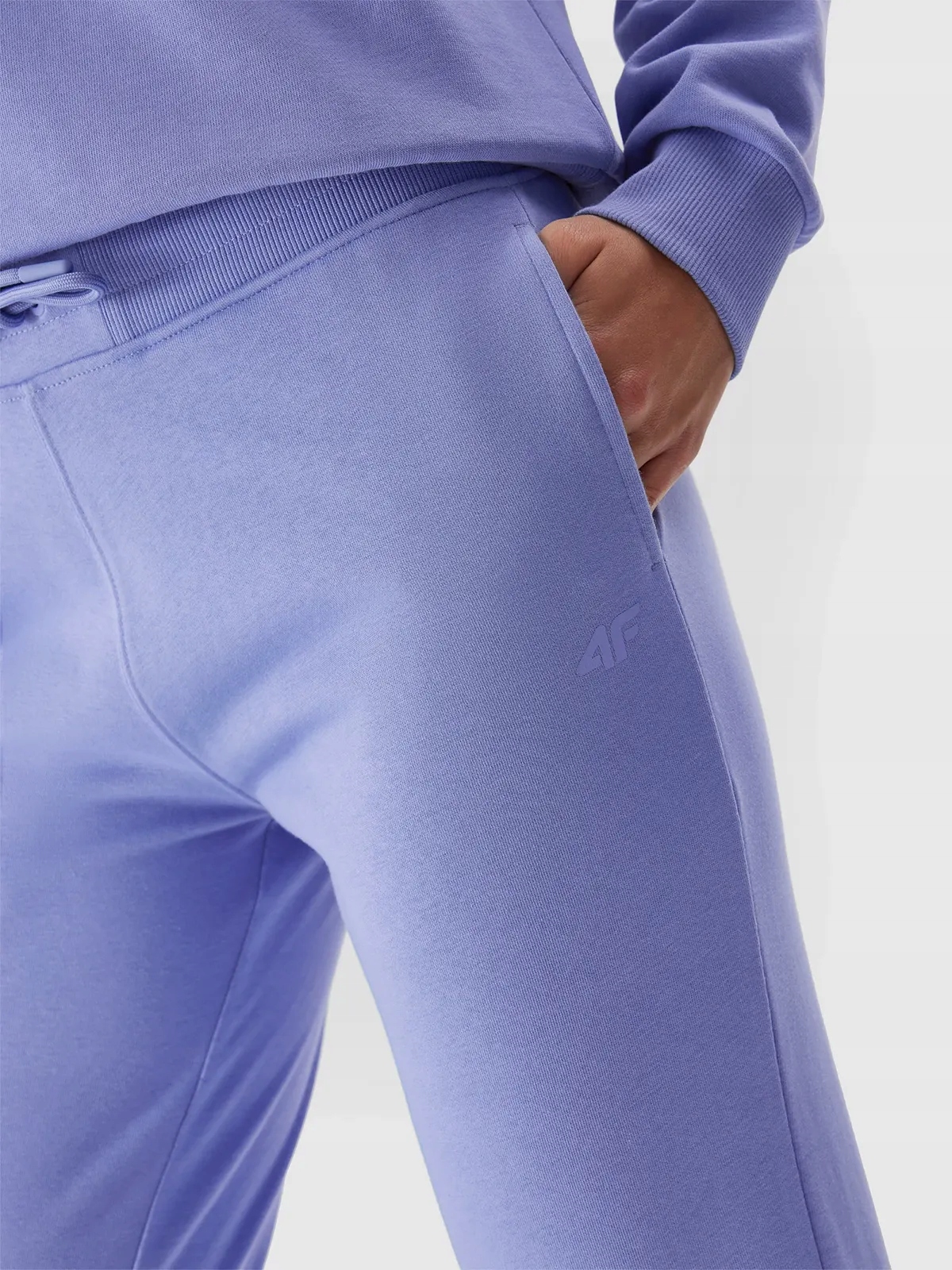 SPODNIE DRESOWE DAMSKIE 4F DRESY JOGGERY SPORTOWE BAWEŁNA AW23F474 Długość nogawki długa