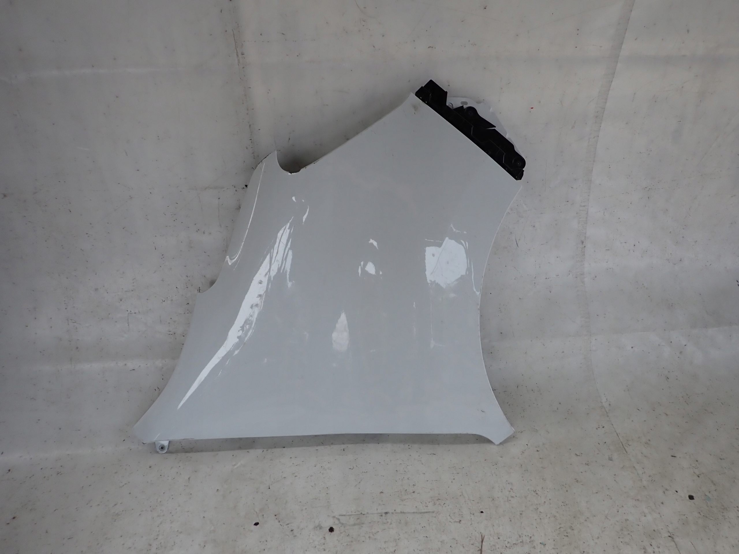 RENAULT MASTER III 3 LIFT 19- fender front right