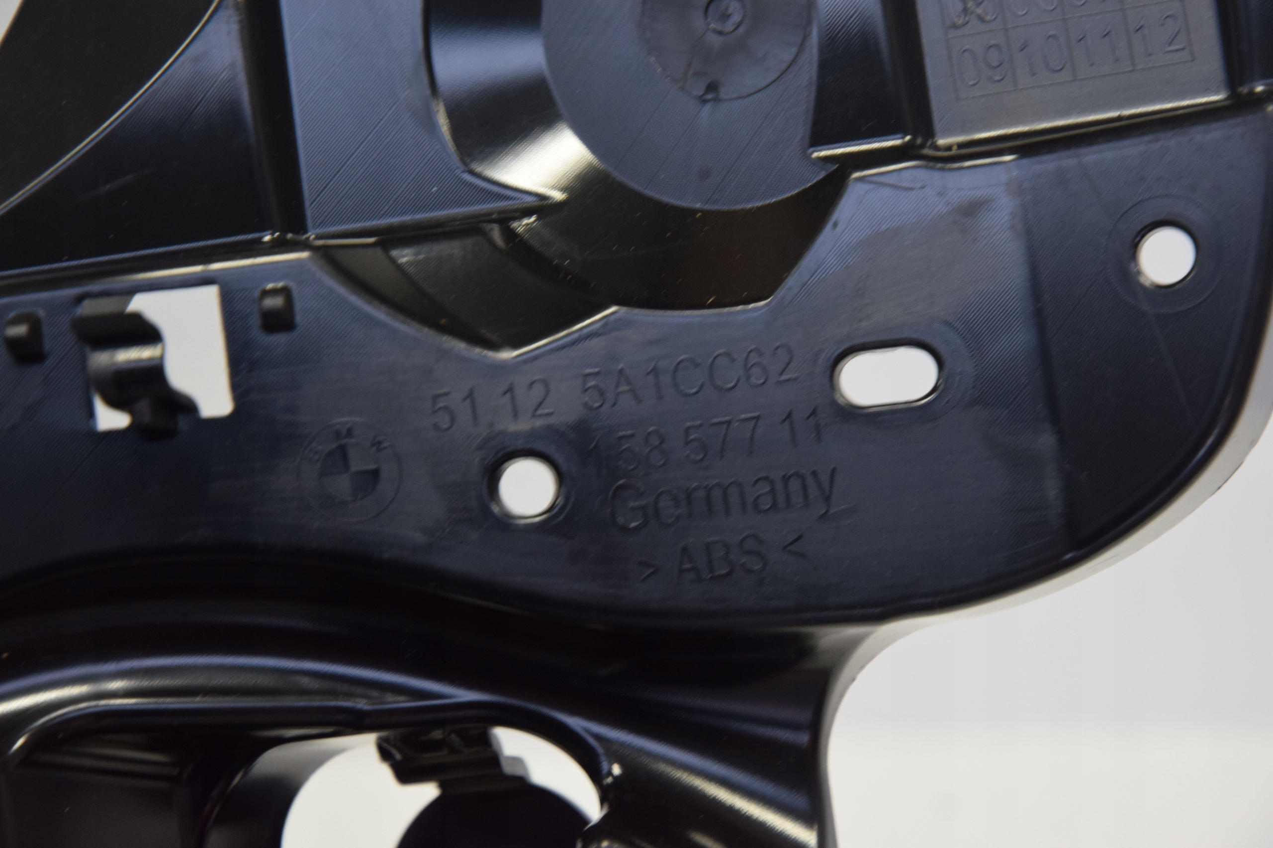 support right holder bumper BMW 3 G21 LCI G81