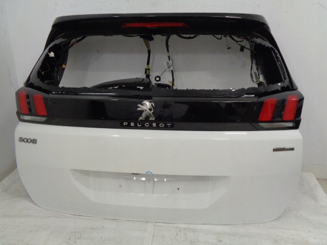 PEUGEOT 5008 II KLAPA TYLNA EWPB 18R GT LINE Typ samochodu Samochody osobowe
