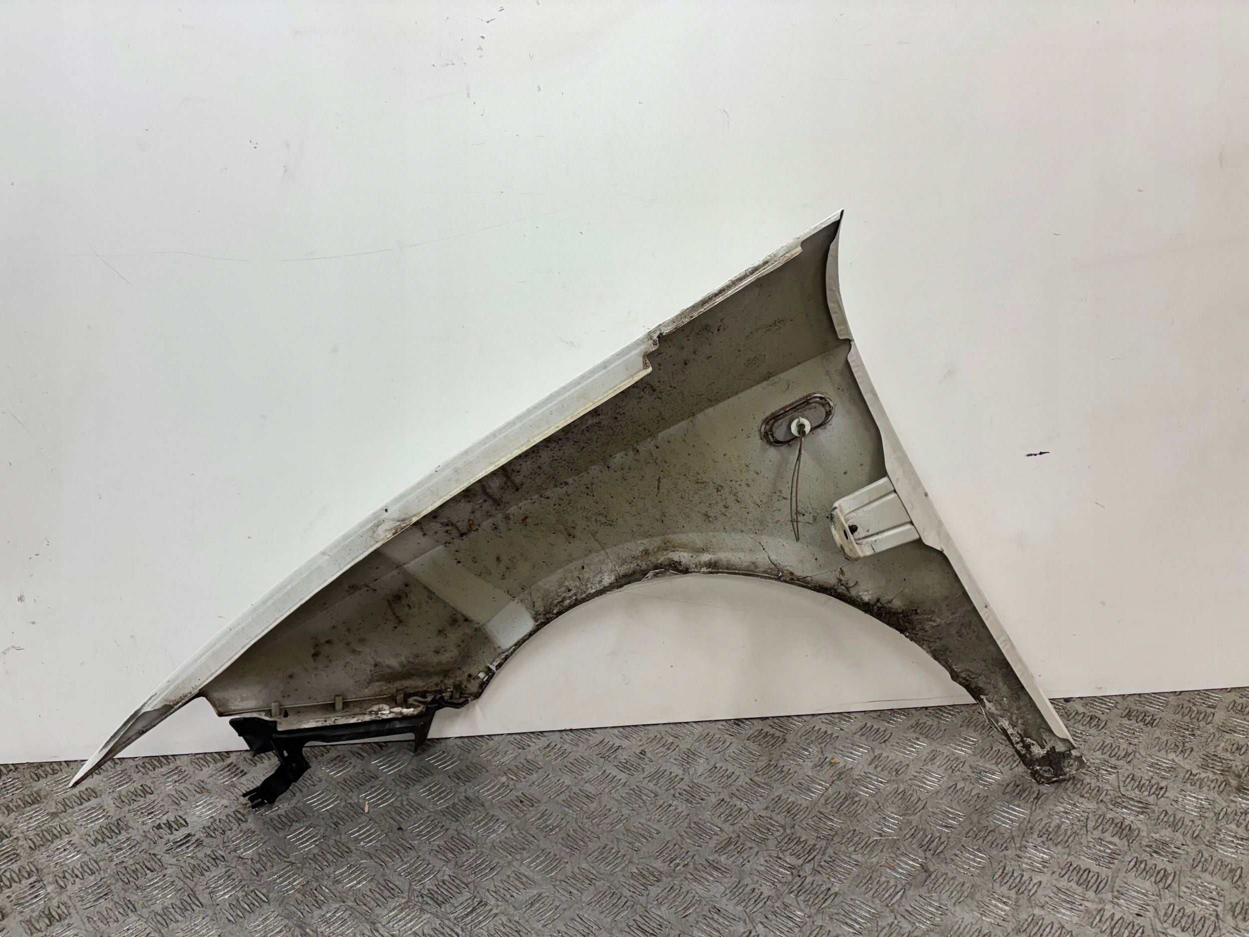 fender front front right SEAT IBIZA 6J 09