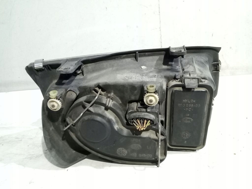 VW Bora Licht links vorne vorne