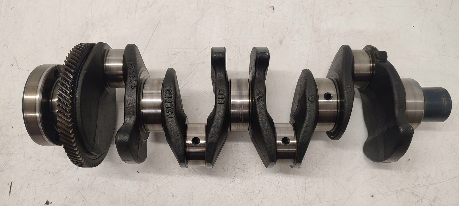 crank BMW M47 TU2 2,0D