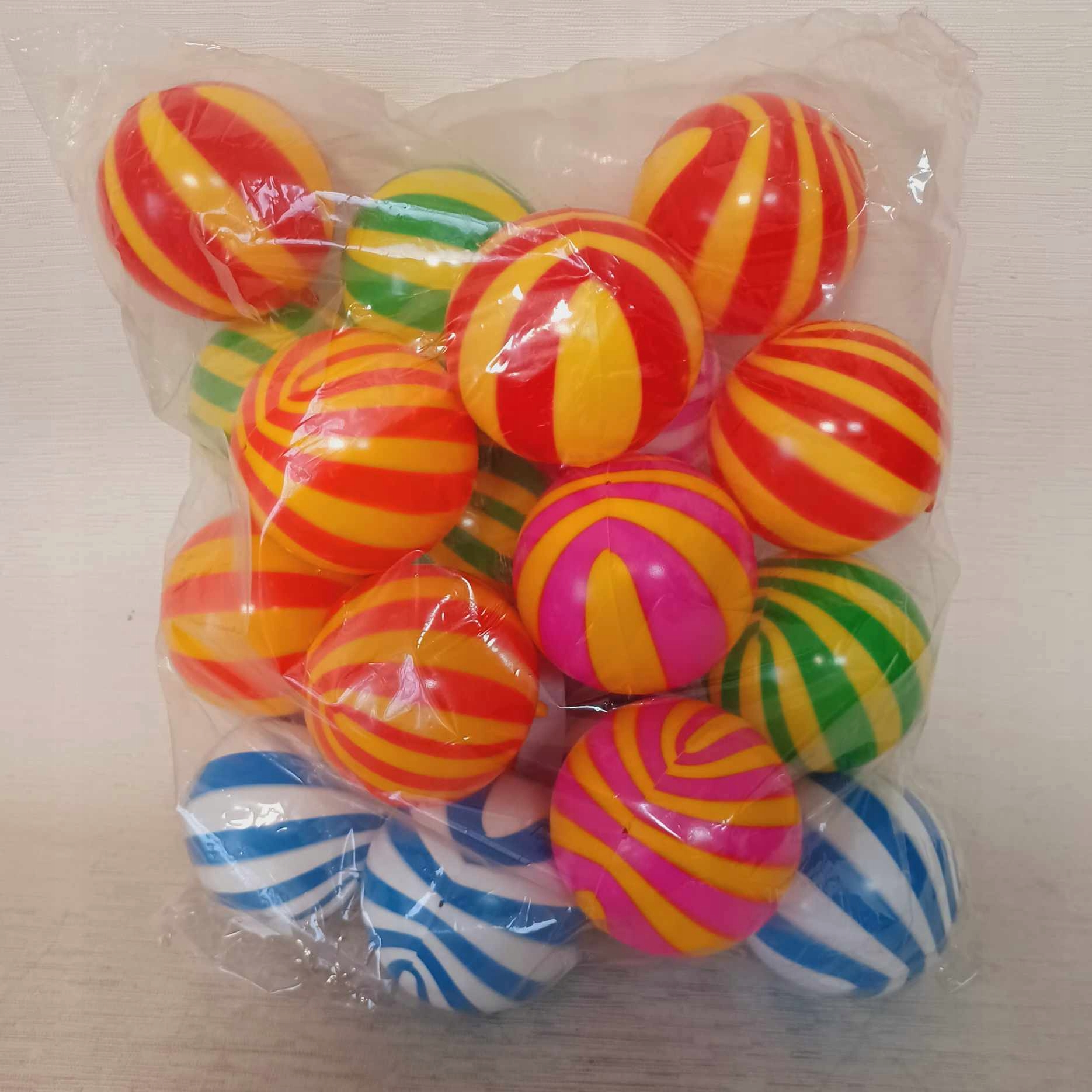 Piłeczki plastikowe na gumce 20 sztuk