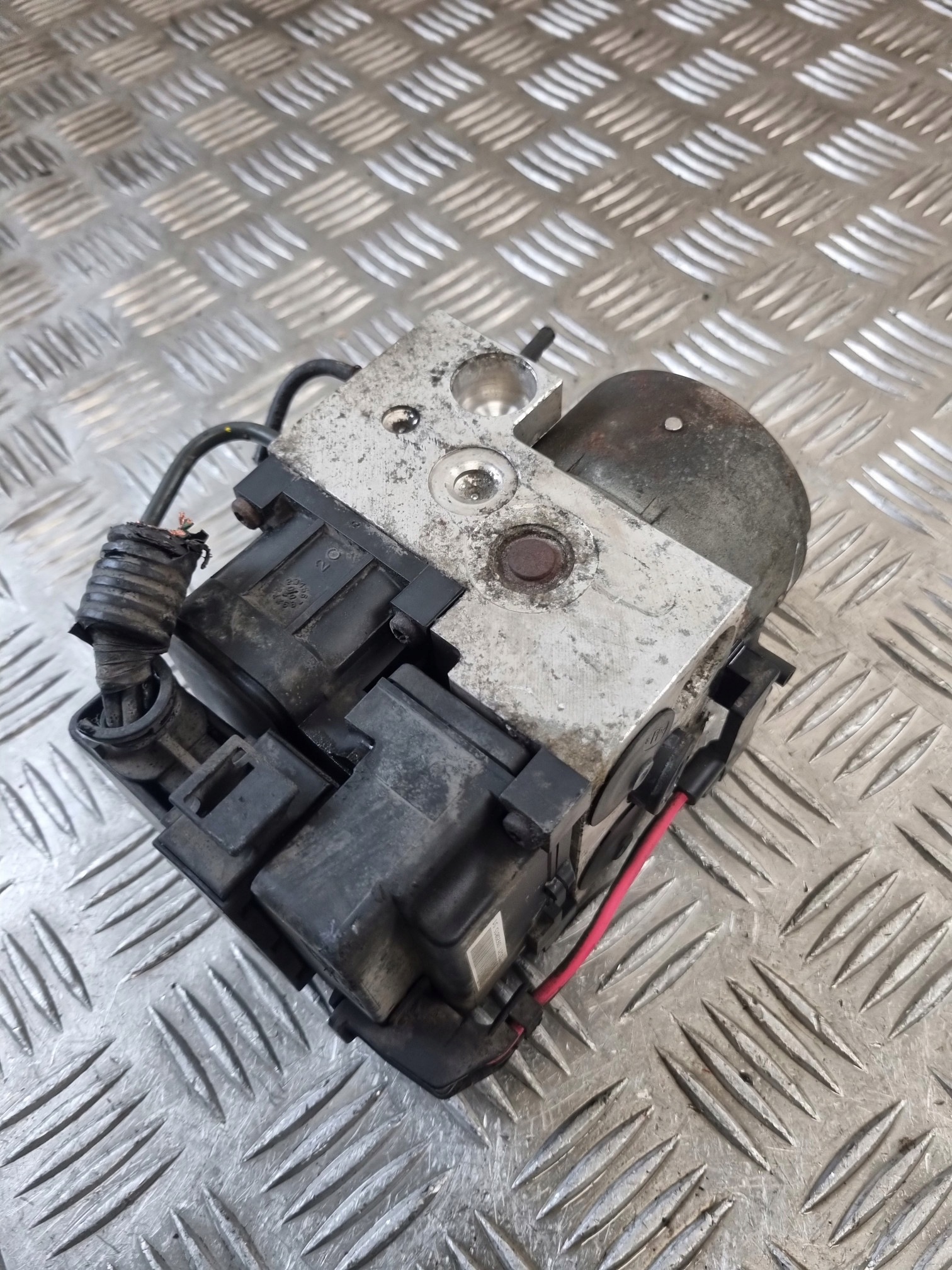 pumpe ABS HONDA CIVIC VII 1.4B