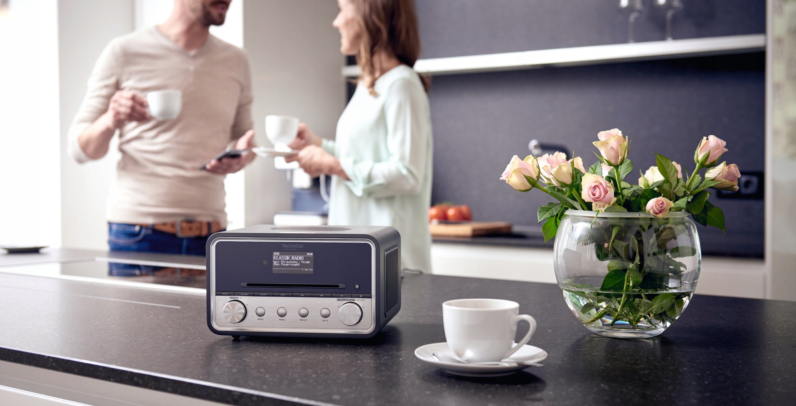 Radio Internetowe WiFi IR DAB+ FM Odtwarzacz CD MP3 USB Bluetooth Spotify Marka TechniSat