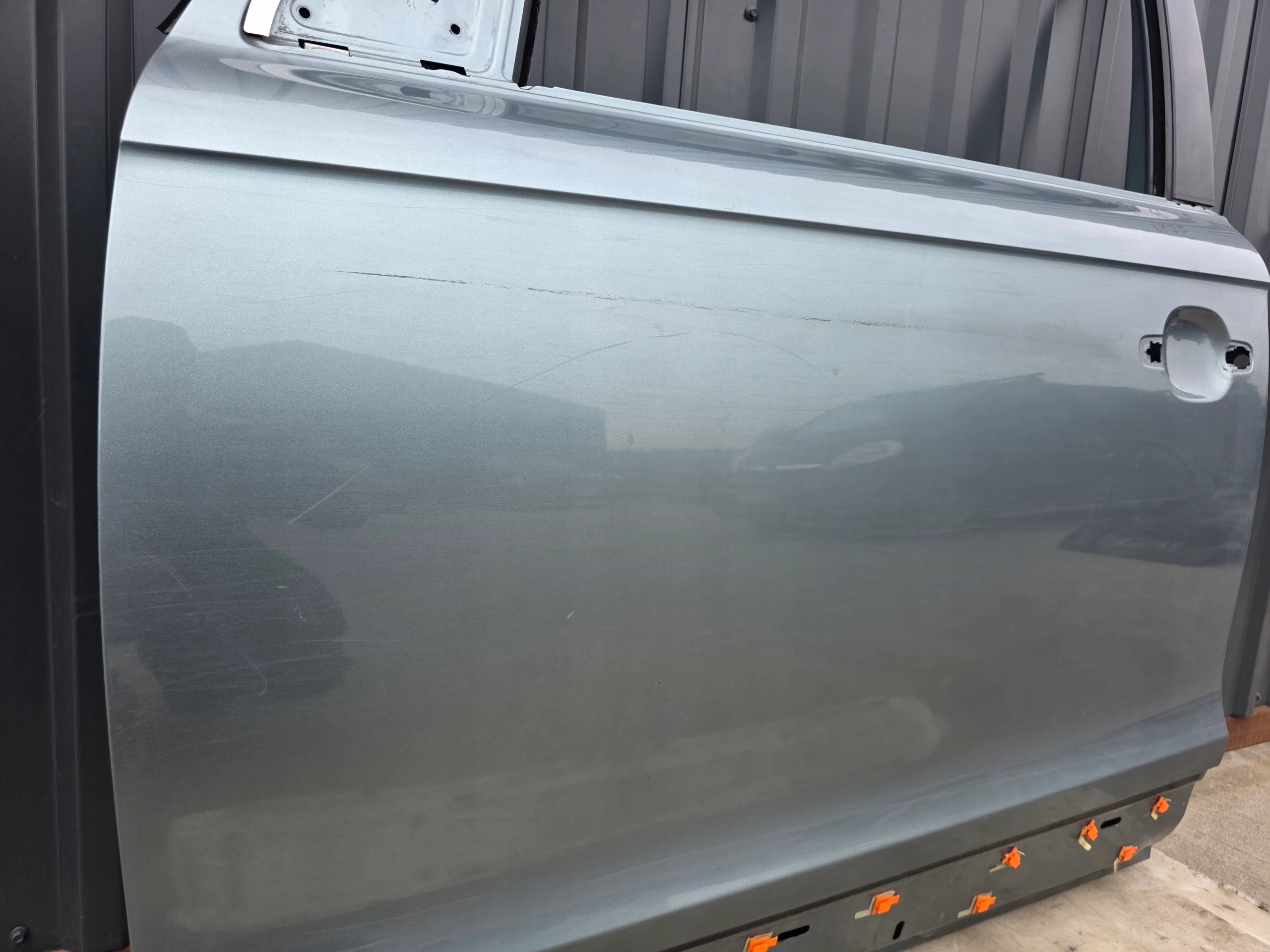 door left front AUDI Q7 4L LY7E 2005-2015 !!!