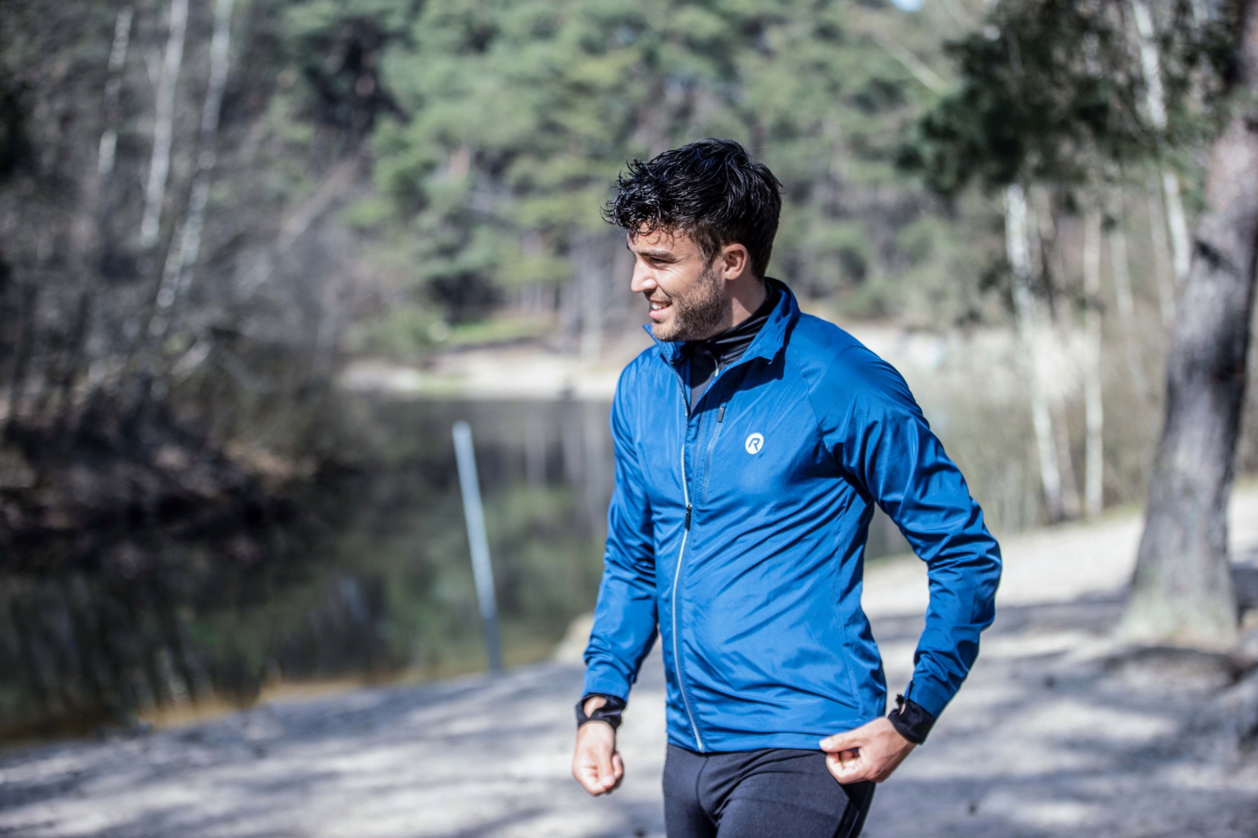 Rogelli CORE - wiatroodporna kurtka do biegania Kod producenta ROG351984.3XL