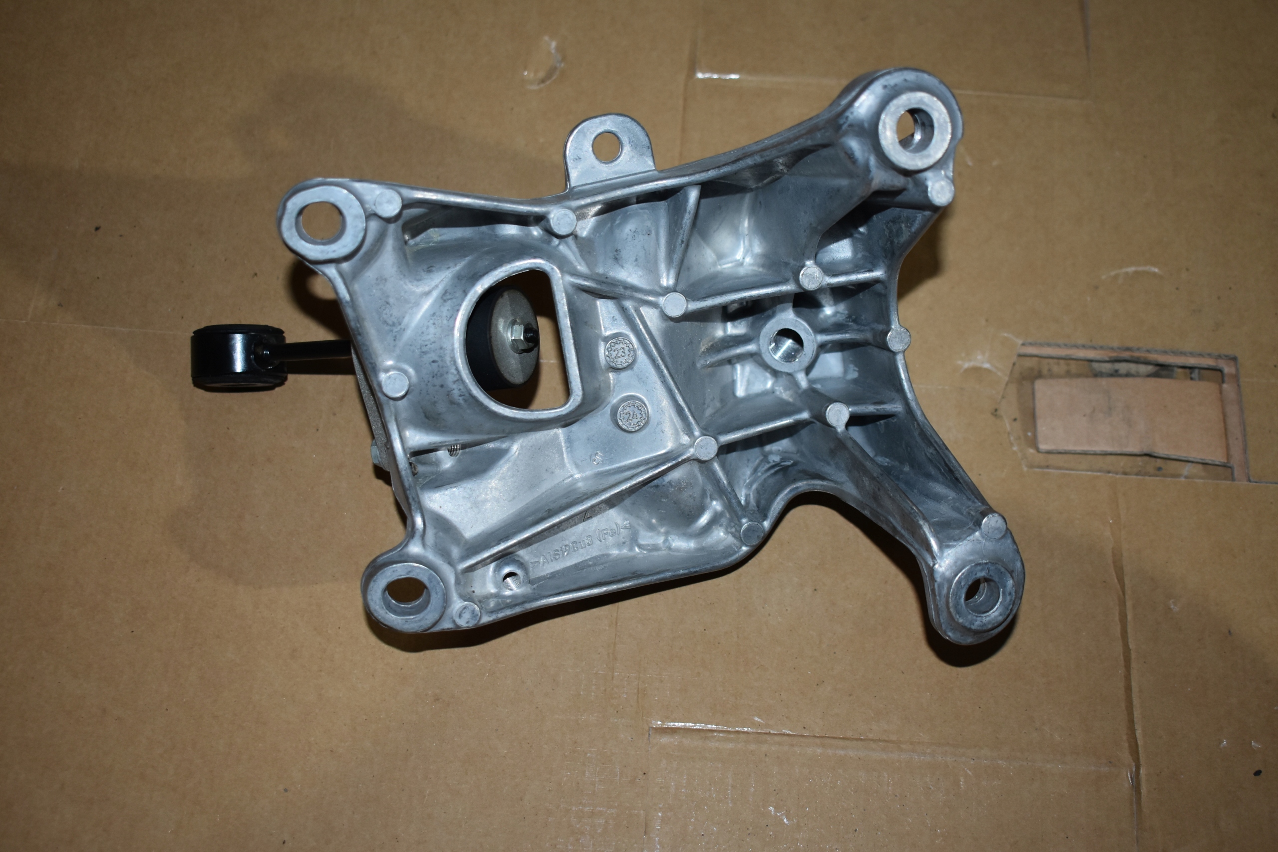 IDEALNA engine mount PORSCHE CAYENNE 9Y 25R. 1