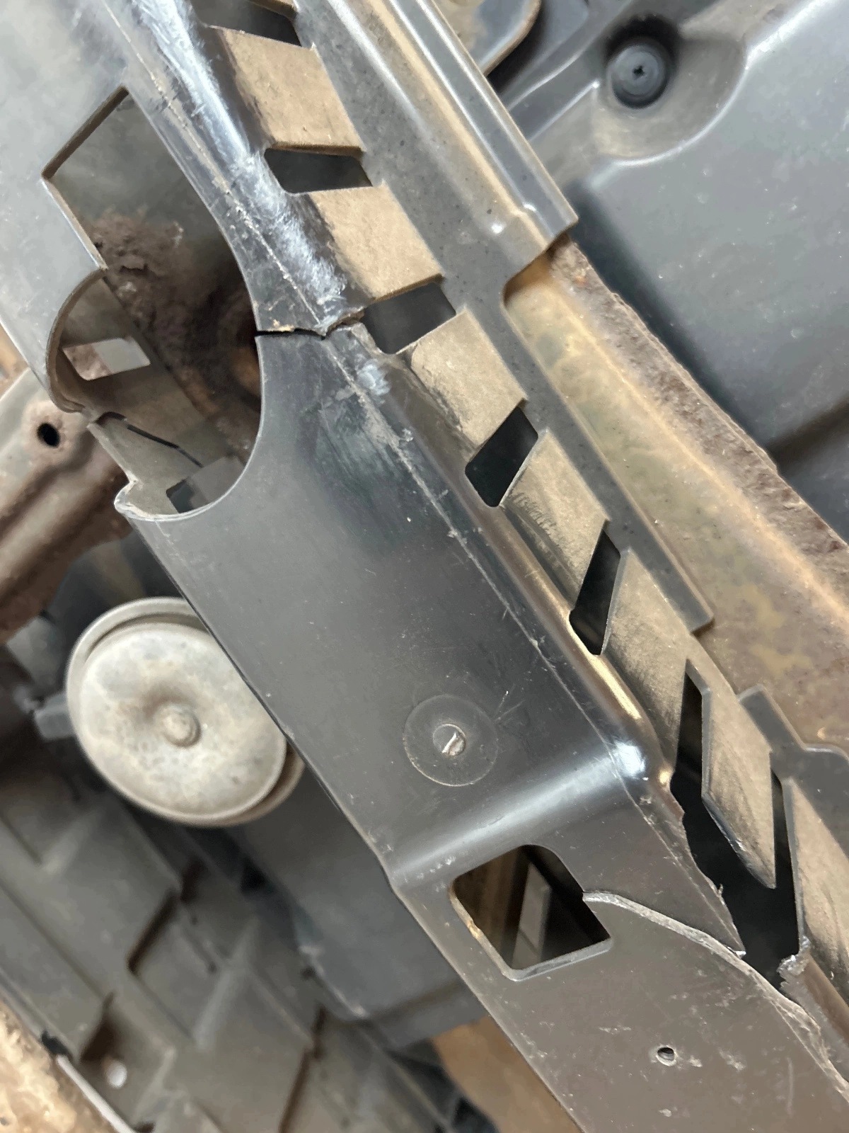 support panel for radiators pillar sider Kia Picanto II