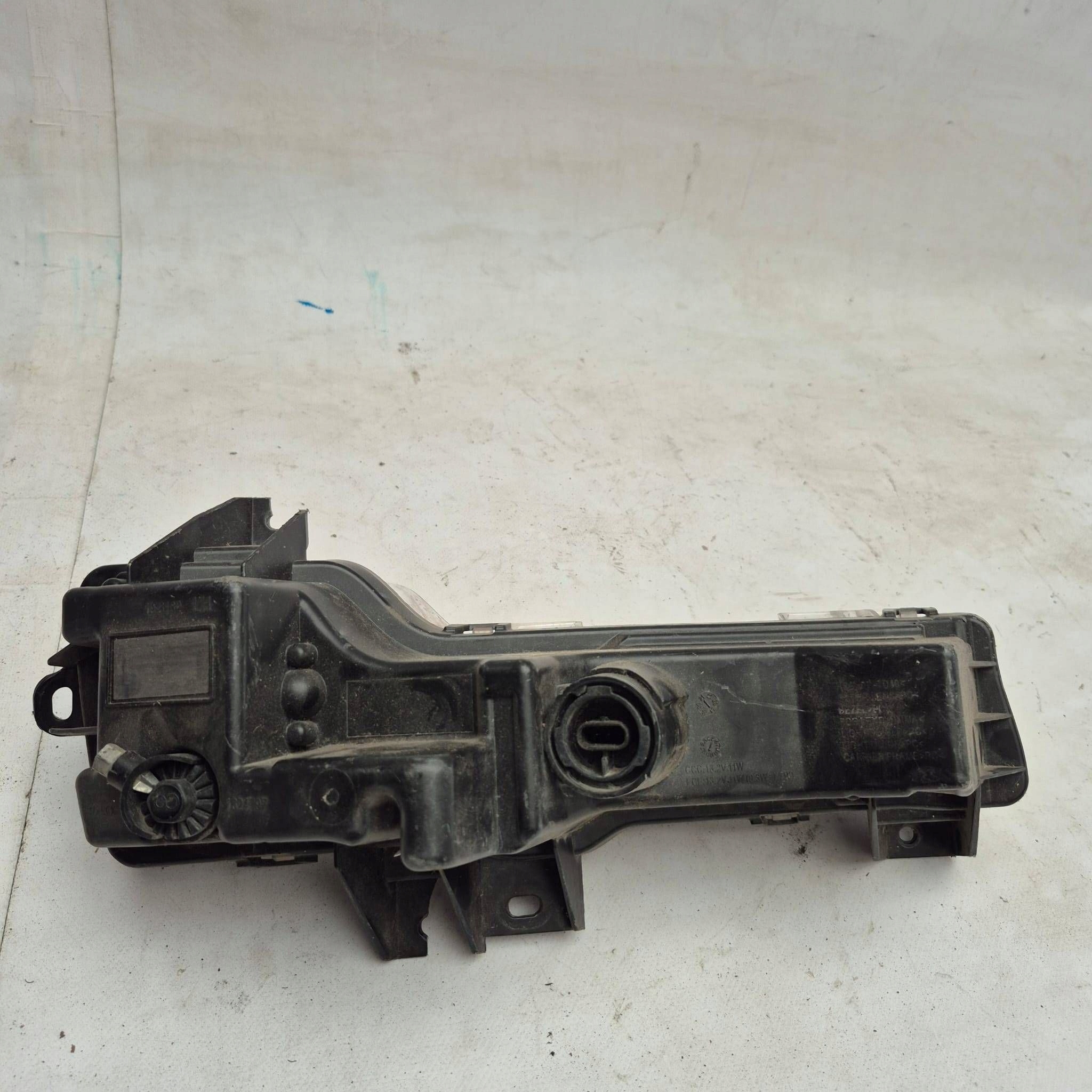 TESLA 3 LIFT Y fog light LED DRL left front front 1624797-00-A