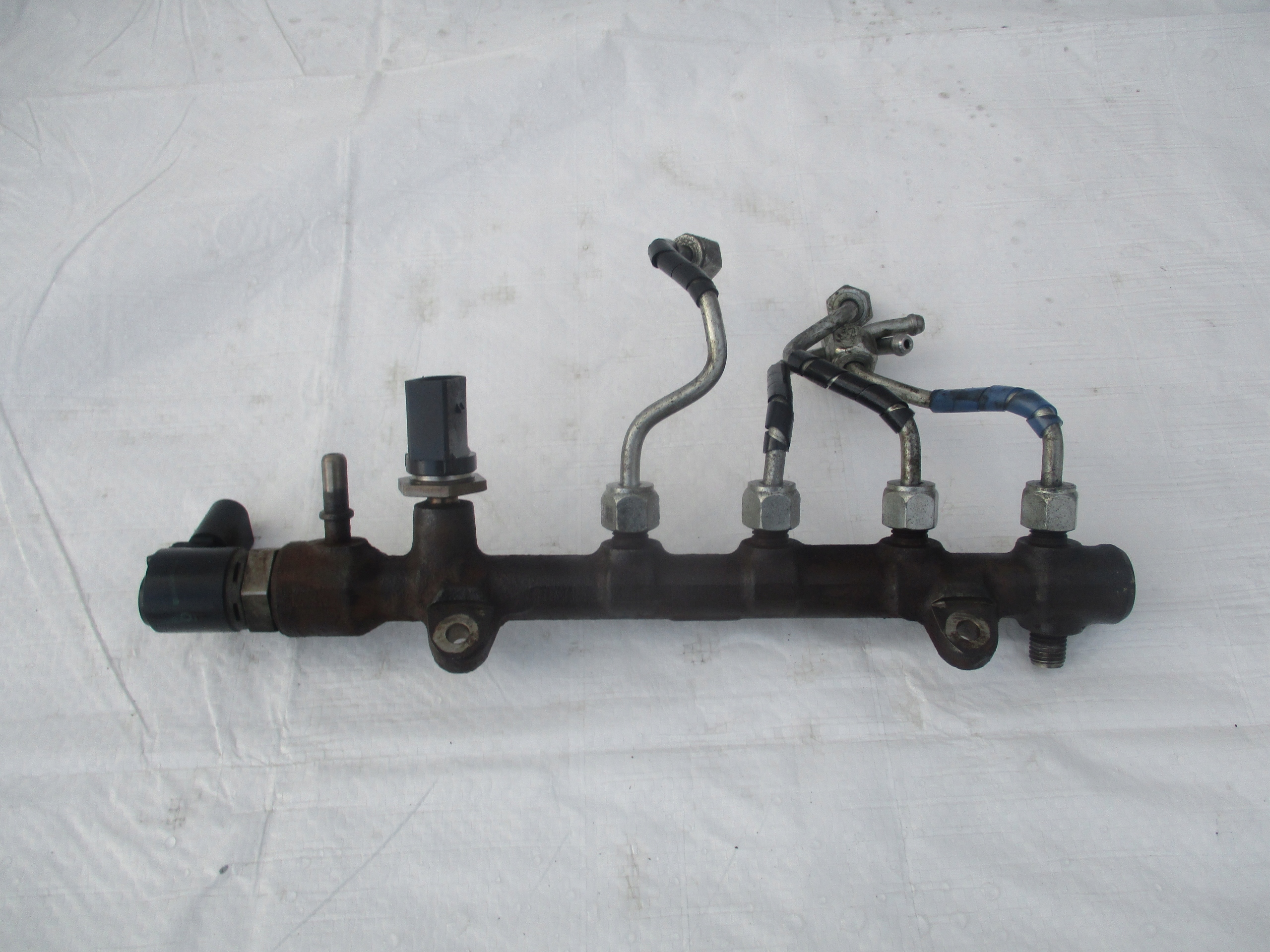 LISTWA WTRYSKOWA FORD TRANSIT MK8 MONDEO 2.0 TDCI