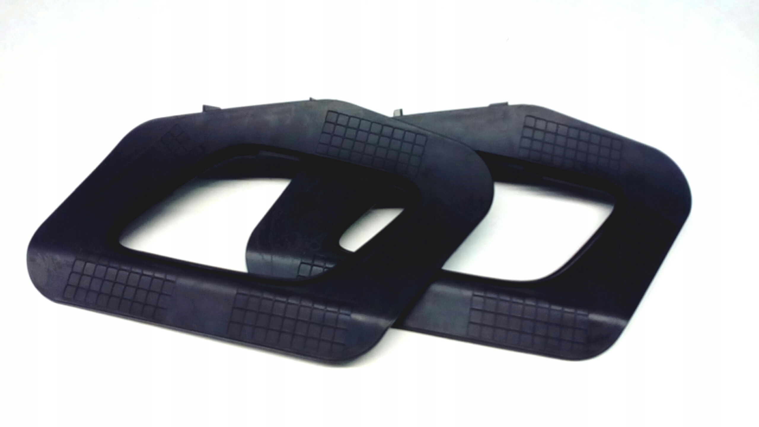 Volvo XC60 lift upevnění levého ostřikovače lampy Oe 31383109