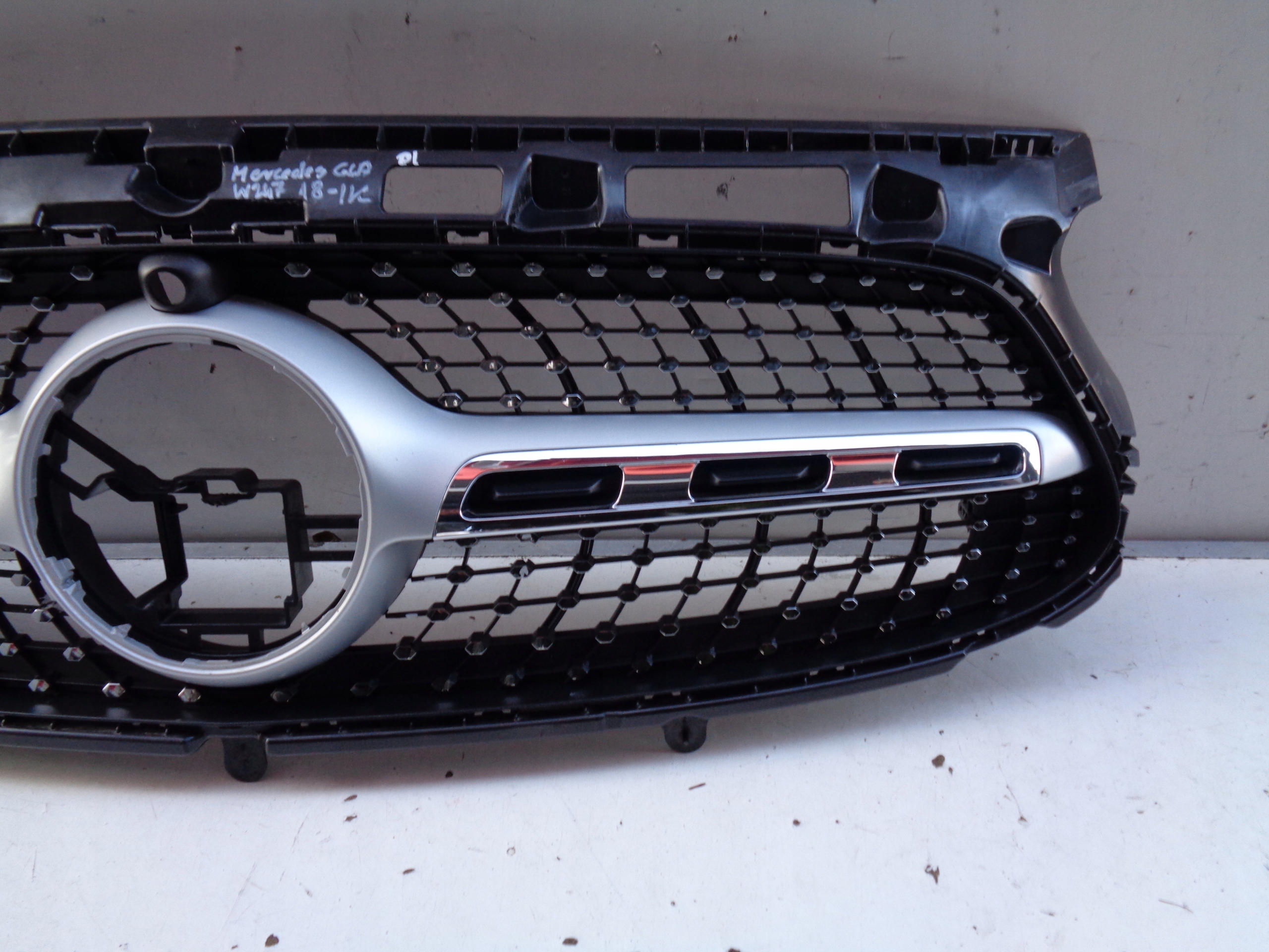 Mercedes-Benz GLA W156 Kühlergrill FRONTGRILL Kühlergitter A2478883901 - Thumbnail 3