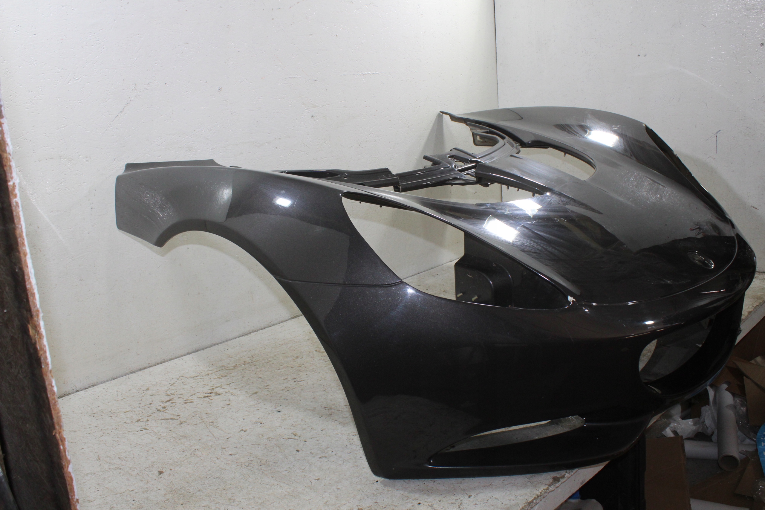 Lotus Elise S3 Capot Pare choc Boîte Avant