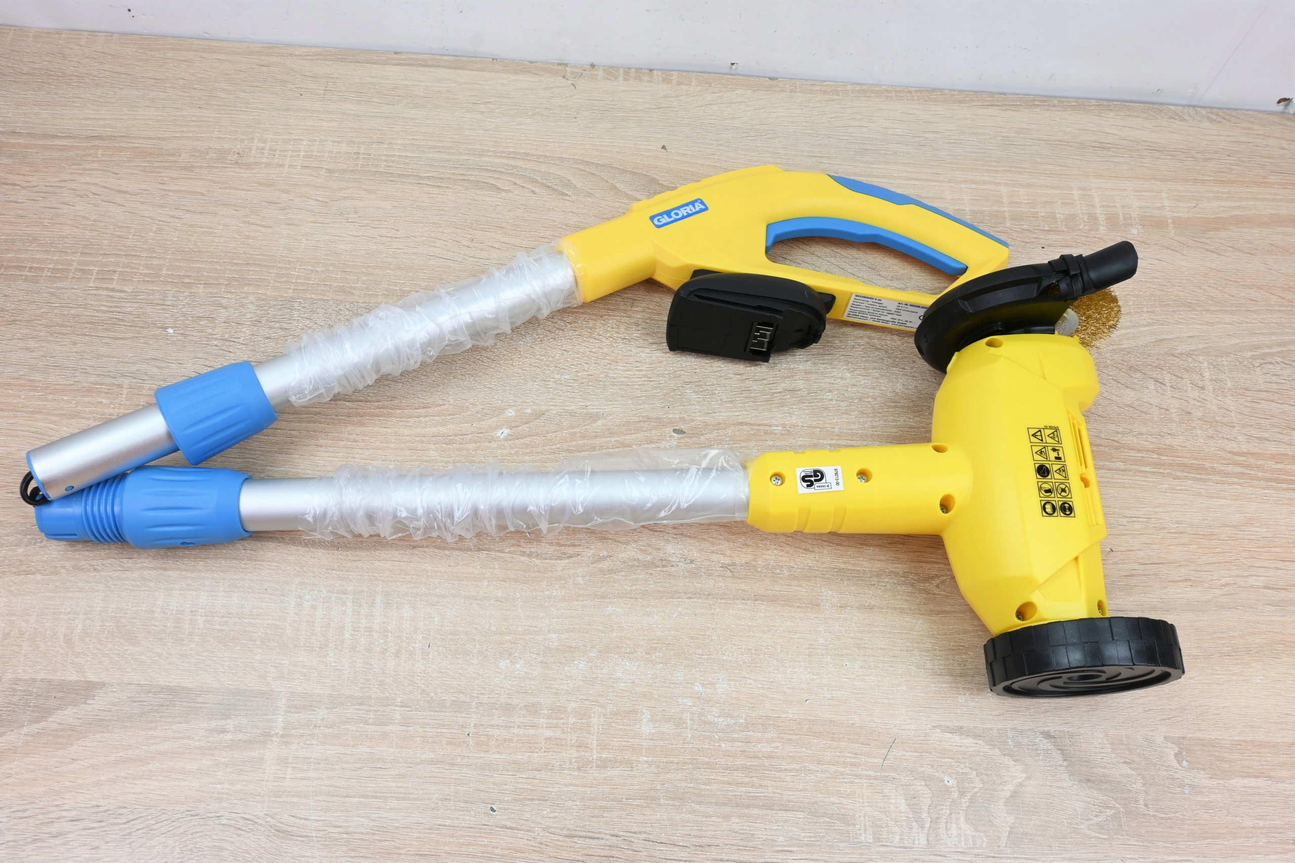 GLORIA WEEDBRUSH AKUMULATOROWA SZCZOTKA DO FUG SPOIN Rodzaj zamiatarka