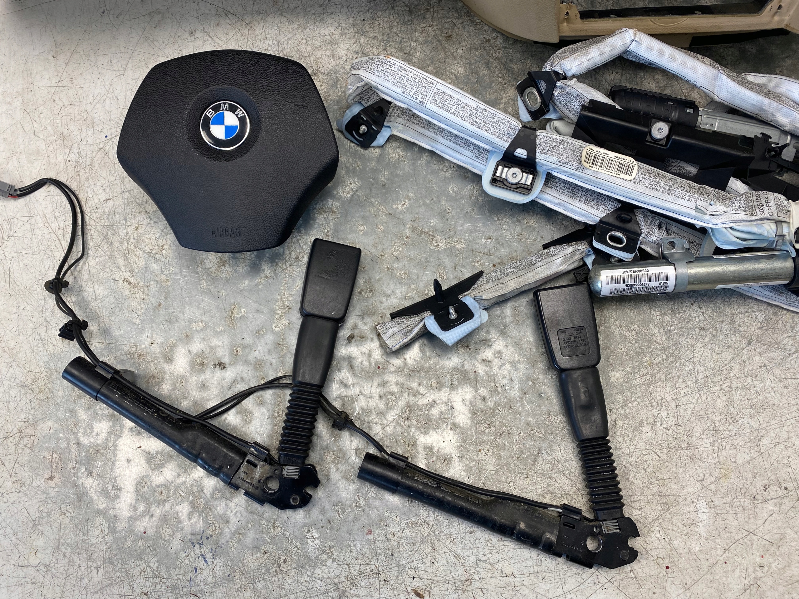 BMW E90 E91 dashboard console tension belts airbag airbag adjuster original