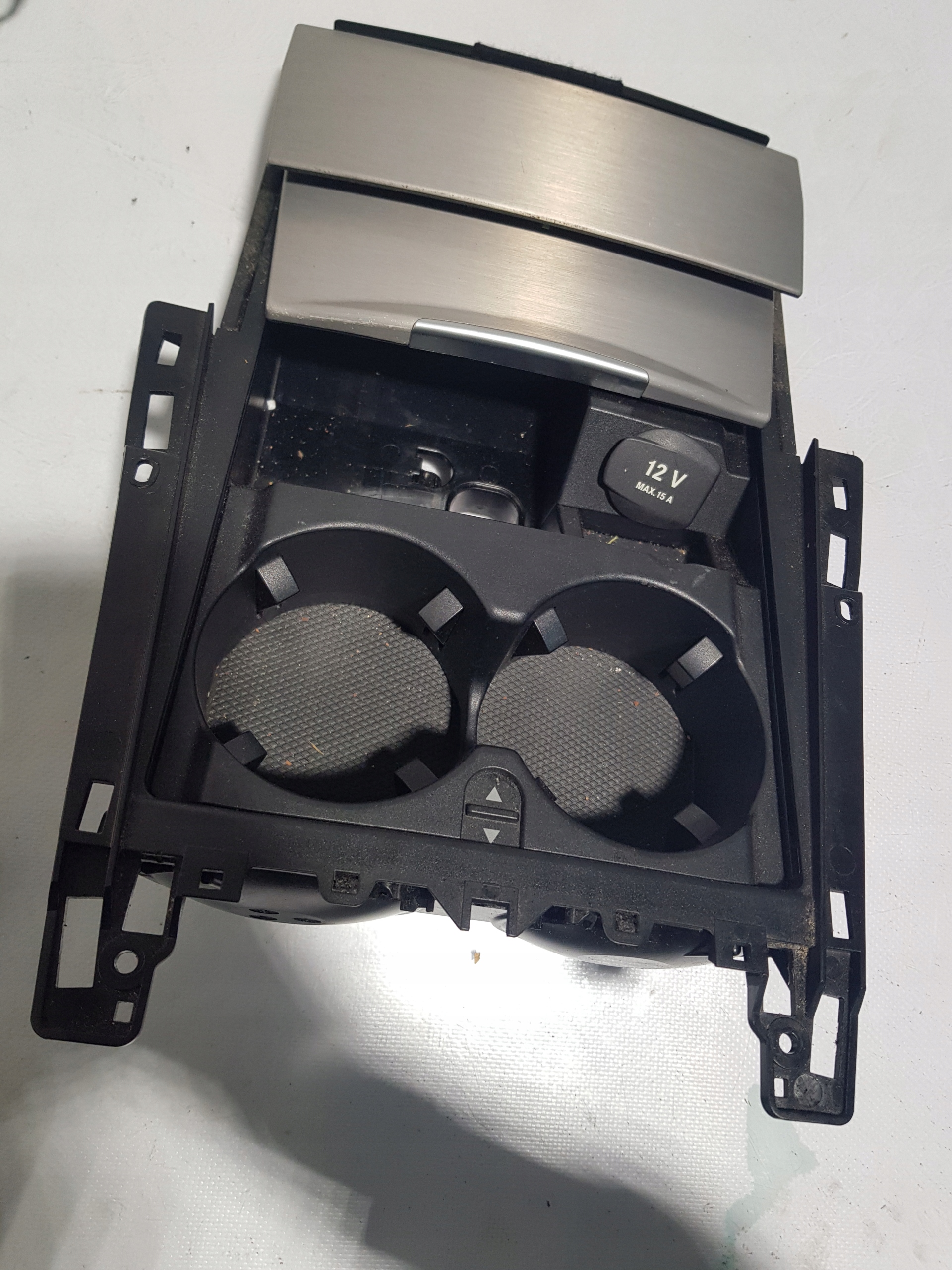 A2126804050 - Пепельница коробка для хранения держатель чашки MERCEDES W212