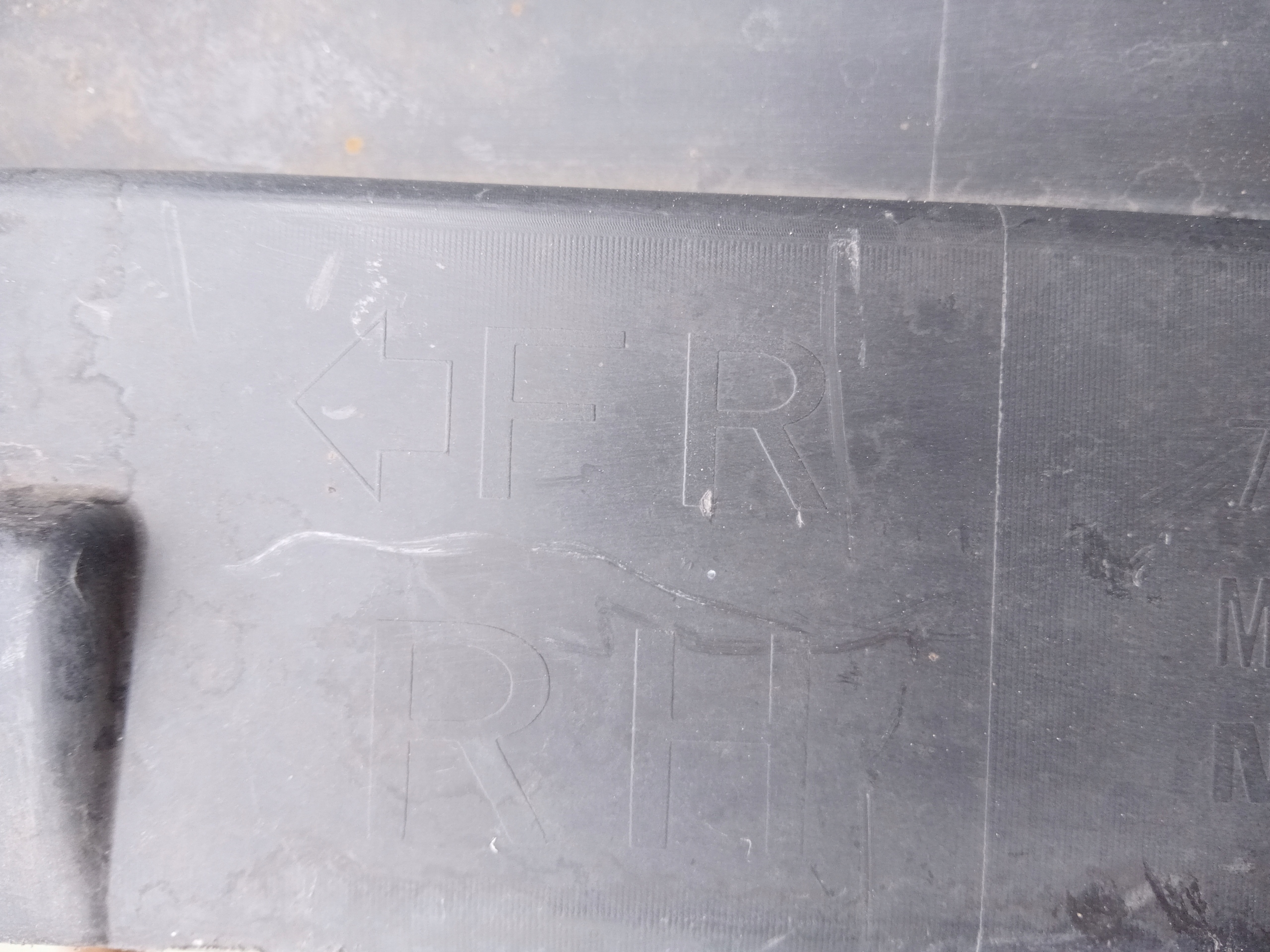 Infiniti OE 768501CA0A