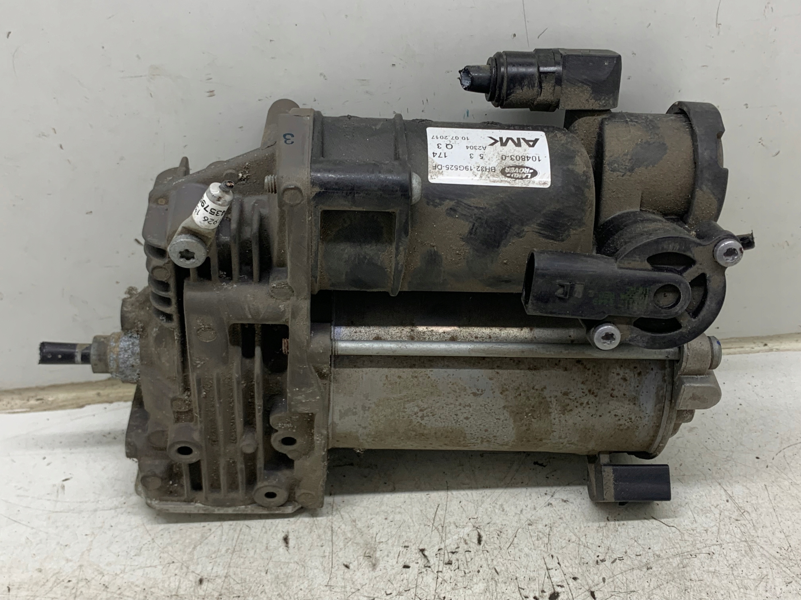 compressor; springing BH32-19G525-DF RANGE ROVER SPORT and L320 05-13
