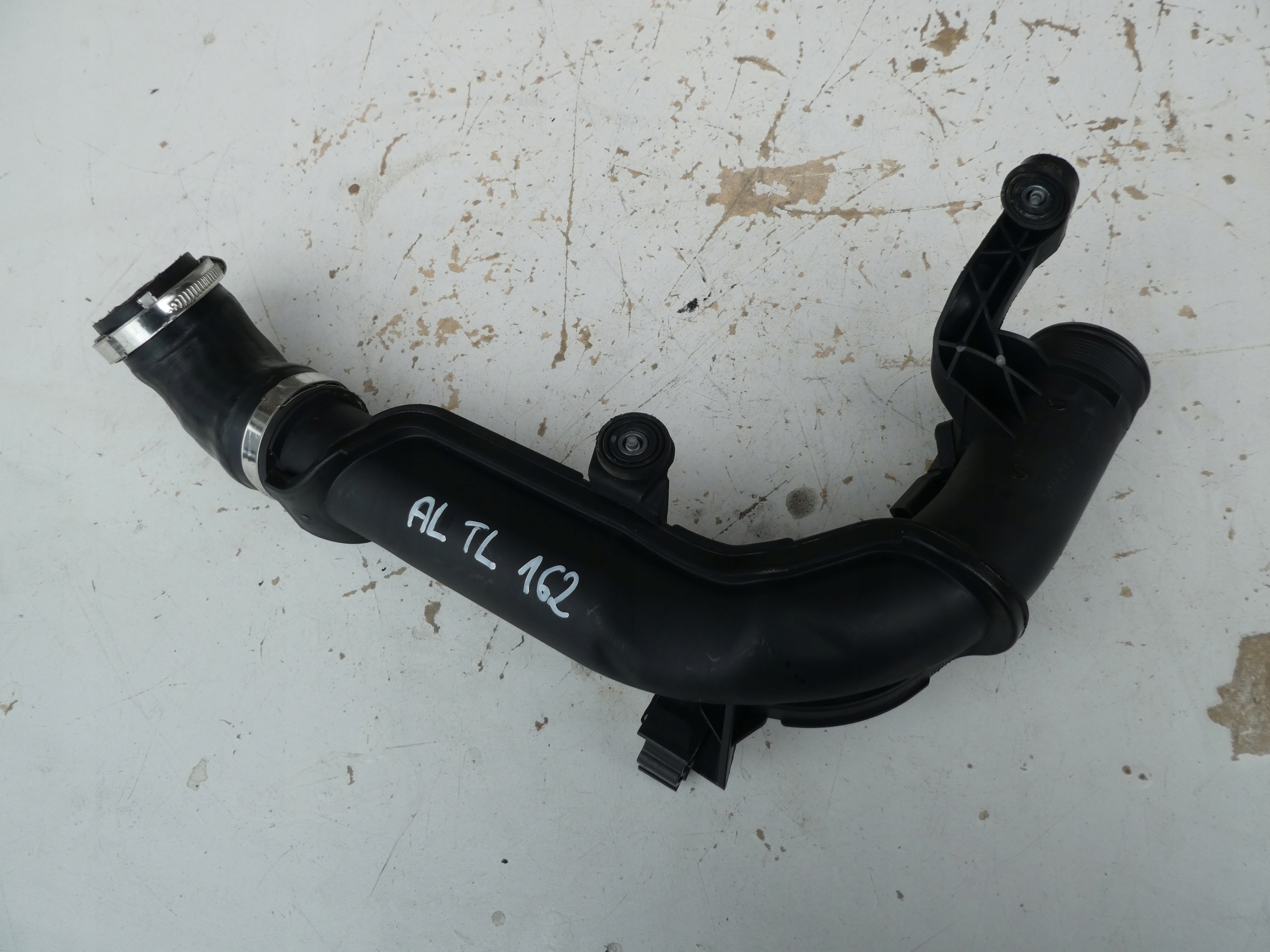AUDI VW SEAT SKODA pipe air 1K0145770AE