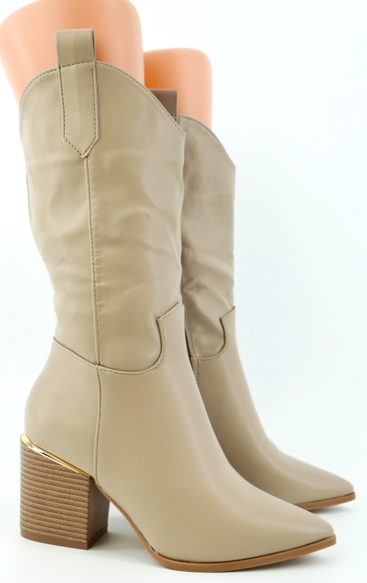 Kozačky Béžové Špic Sloupek Eko Kůže R37