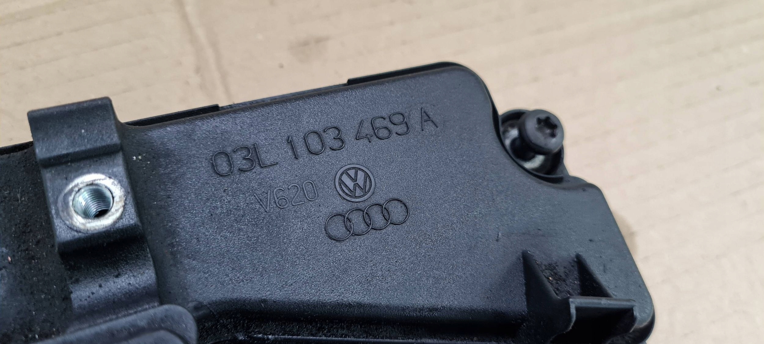 A5 8T Abdeckung Blende Abdeckung der Ventile 2.0 TDI 03L103469A A4 B8 Q5 A6 C6 LIFT