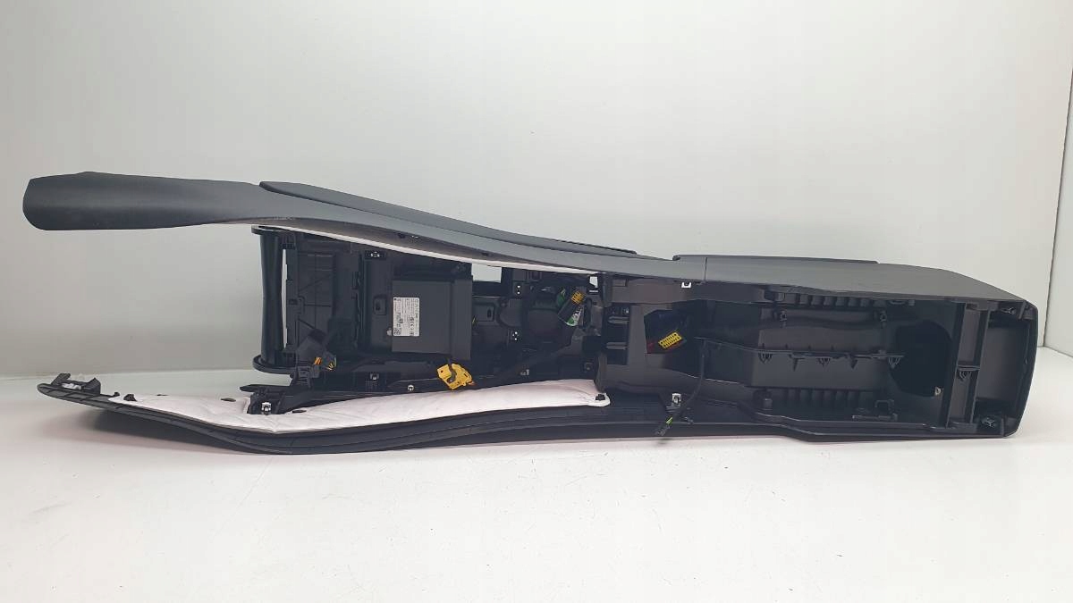 тунель середина с CITROEN C5 X европа