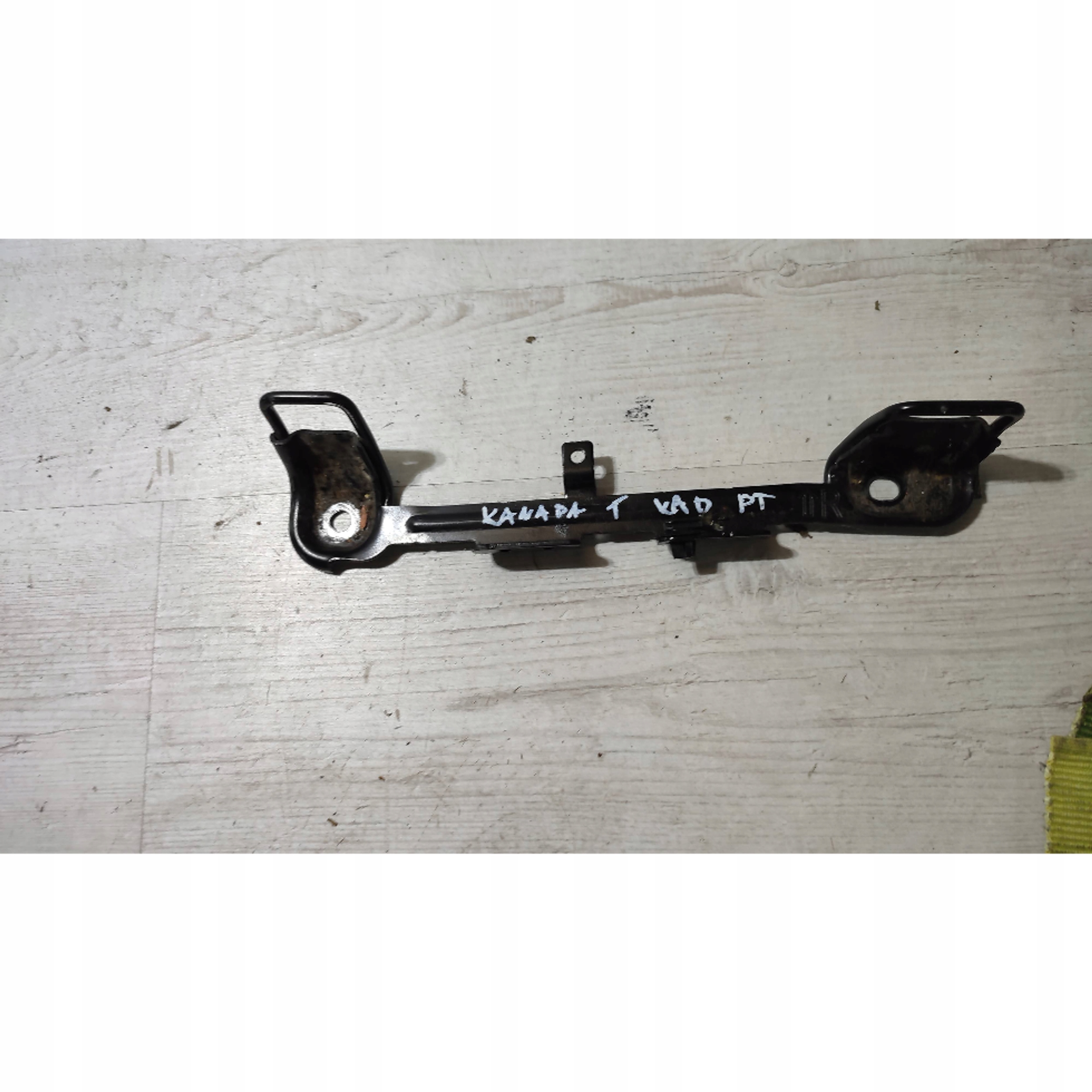 Renault Kadjar 17r 1.5dci rear part side right holder kanapy