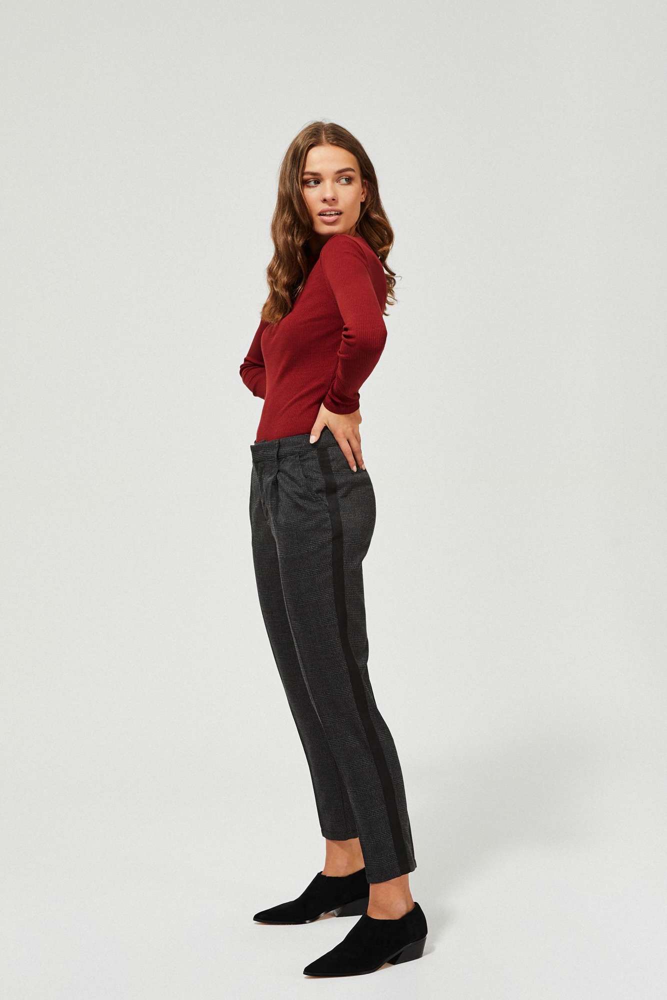 

Moodo Spodnie w kratkę Z-SP-3316 Black; Xs