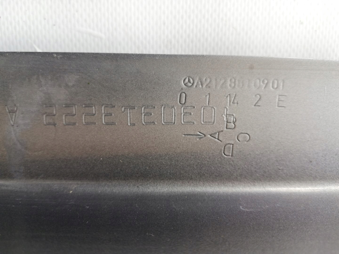 fender left front front MERCEDES E-KLASA 212